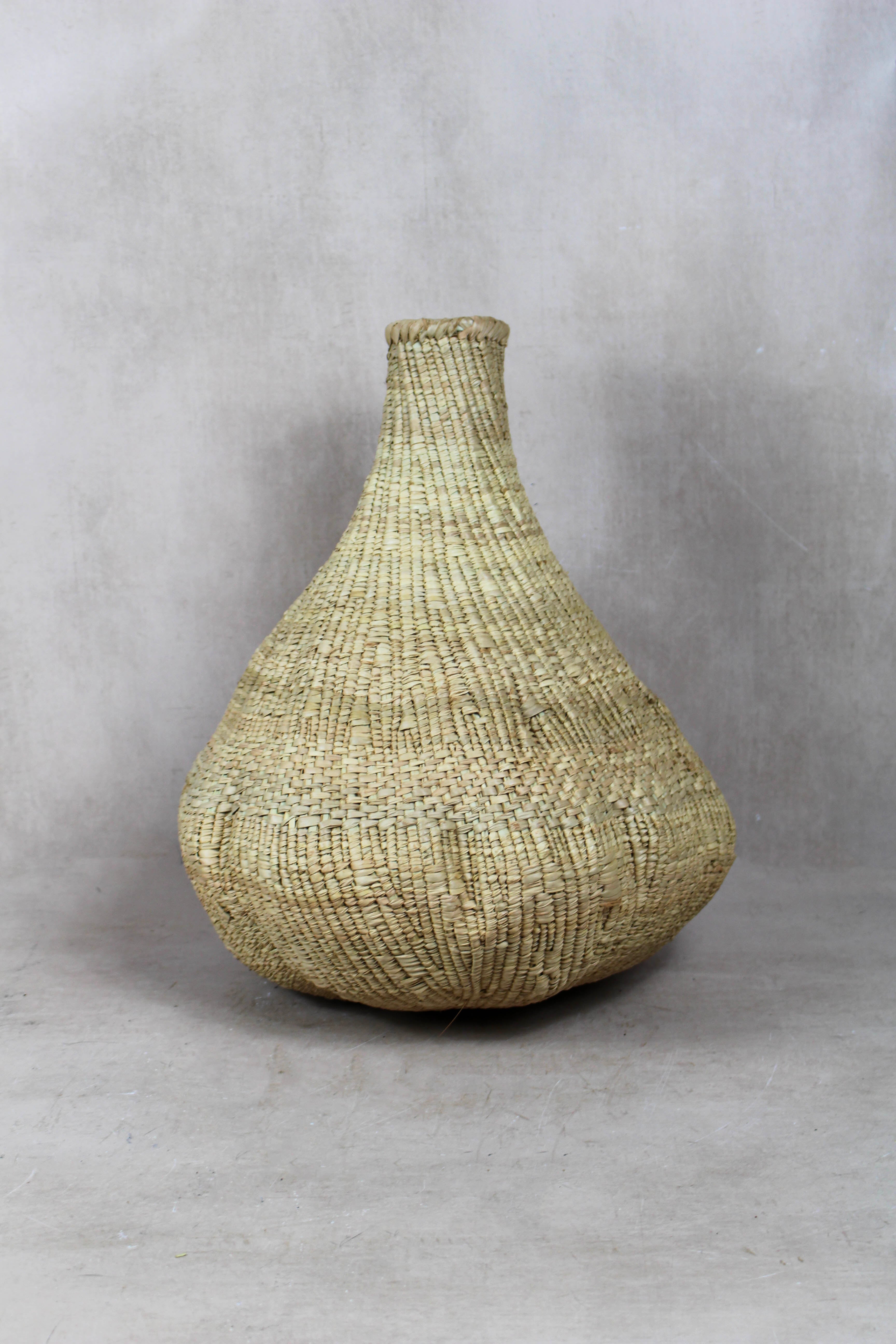 Garlic Gourd woven basket - Zimbabwe - 18.10