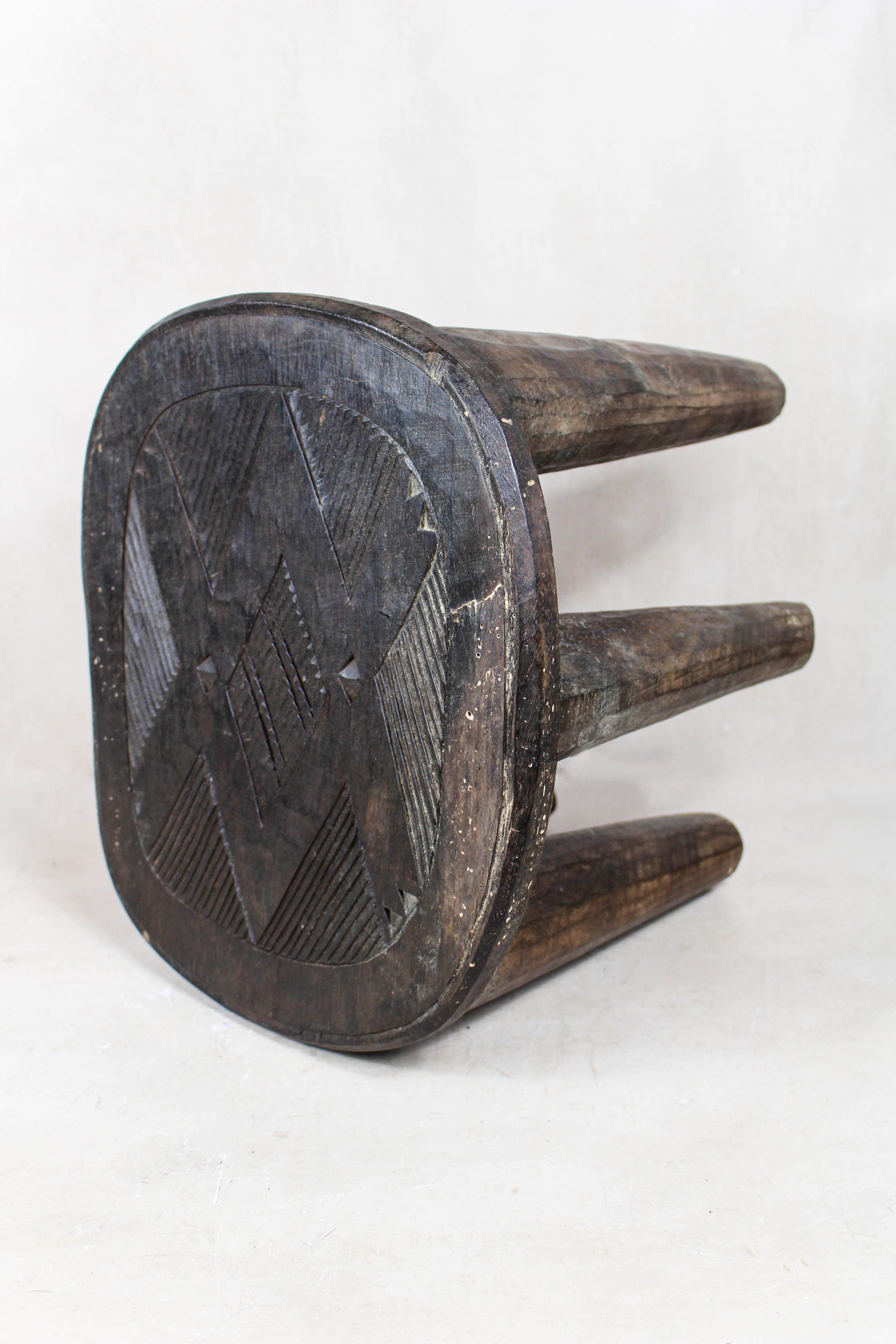 Nupe Table/Stool- 40.11