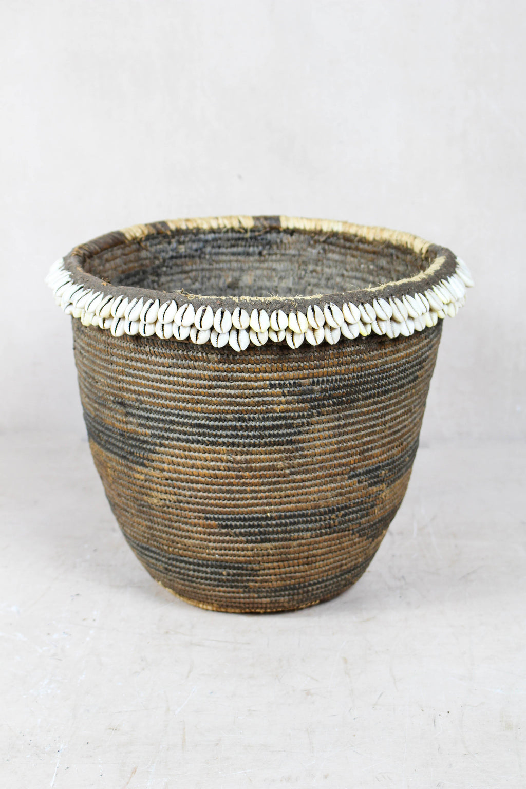 Vintage Tutsi Basket - Rwanda - with Cowrie shells - 106.9
