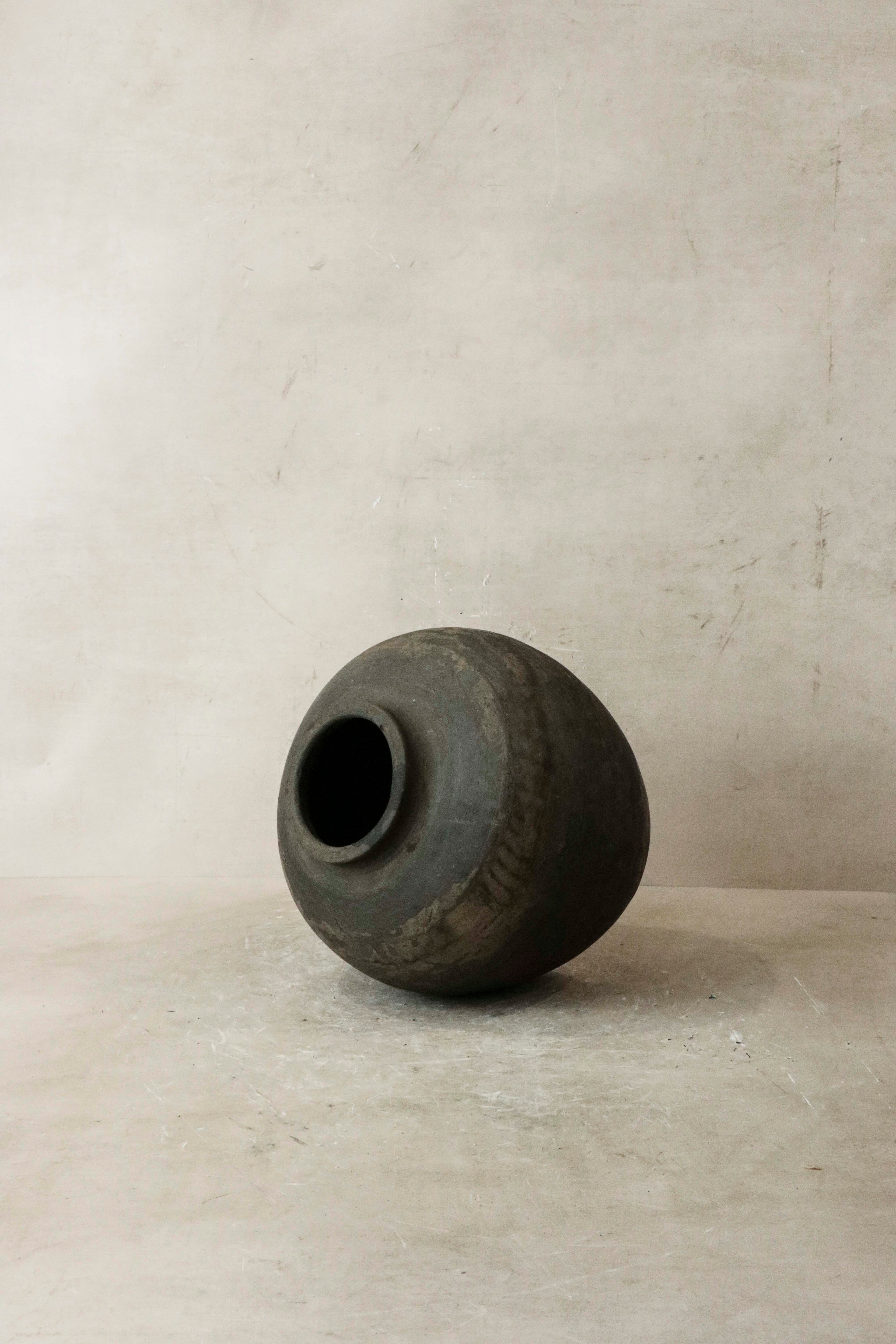 Vintage Dark Pot n° 33