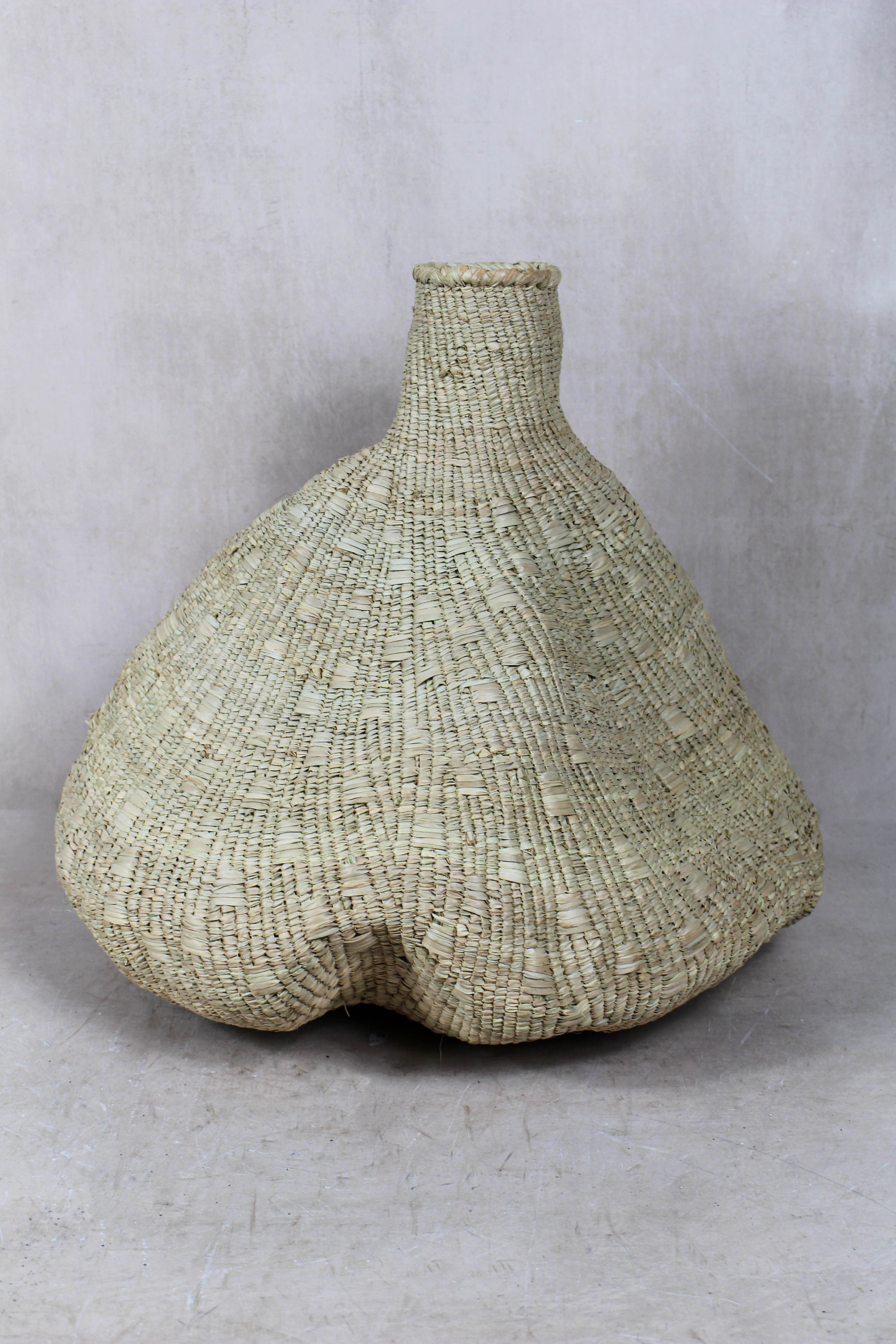 Garlic Gourd woven basket - Zimbabwe - 18.15