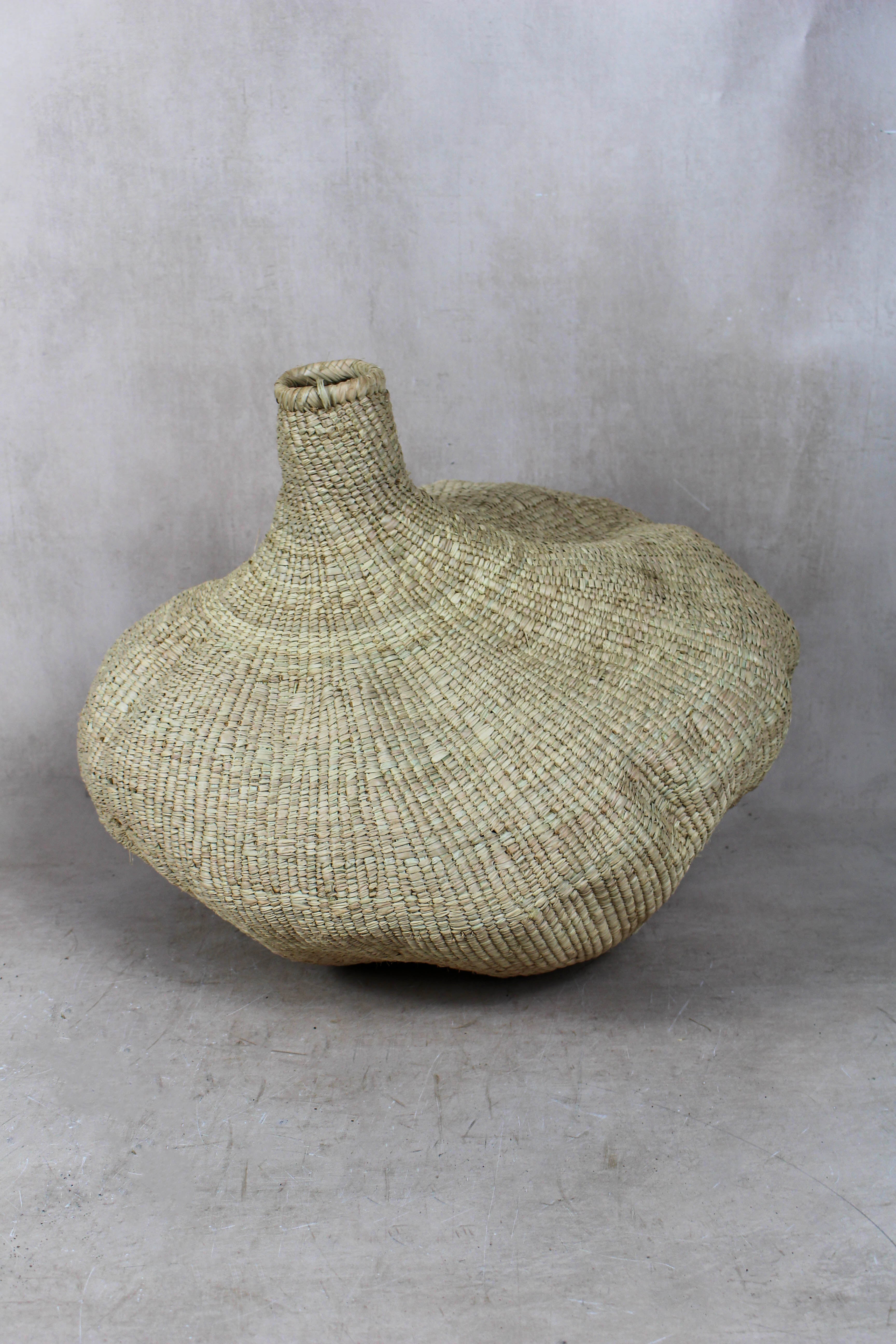Garlic Gourd woven basket - Zimbabwe - 18.17