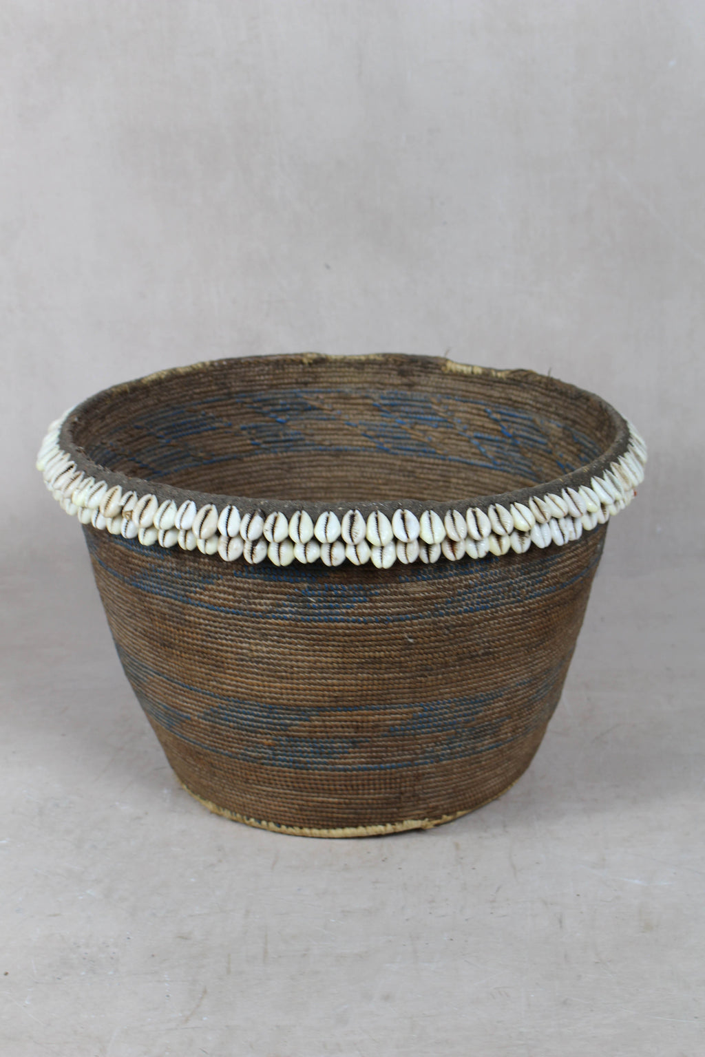 Vintage Tutsi Basket - Rwanda - with Cowrie shells - 106.12