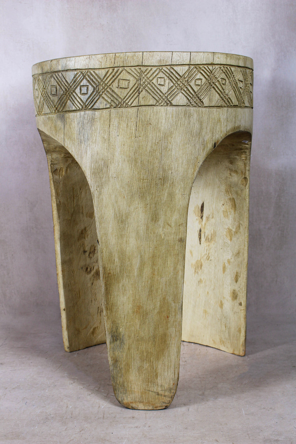 Wood Side Table - Cameroon - 94.2