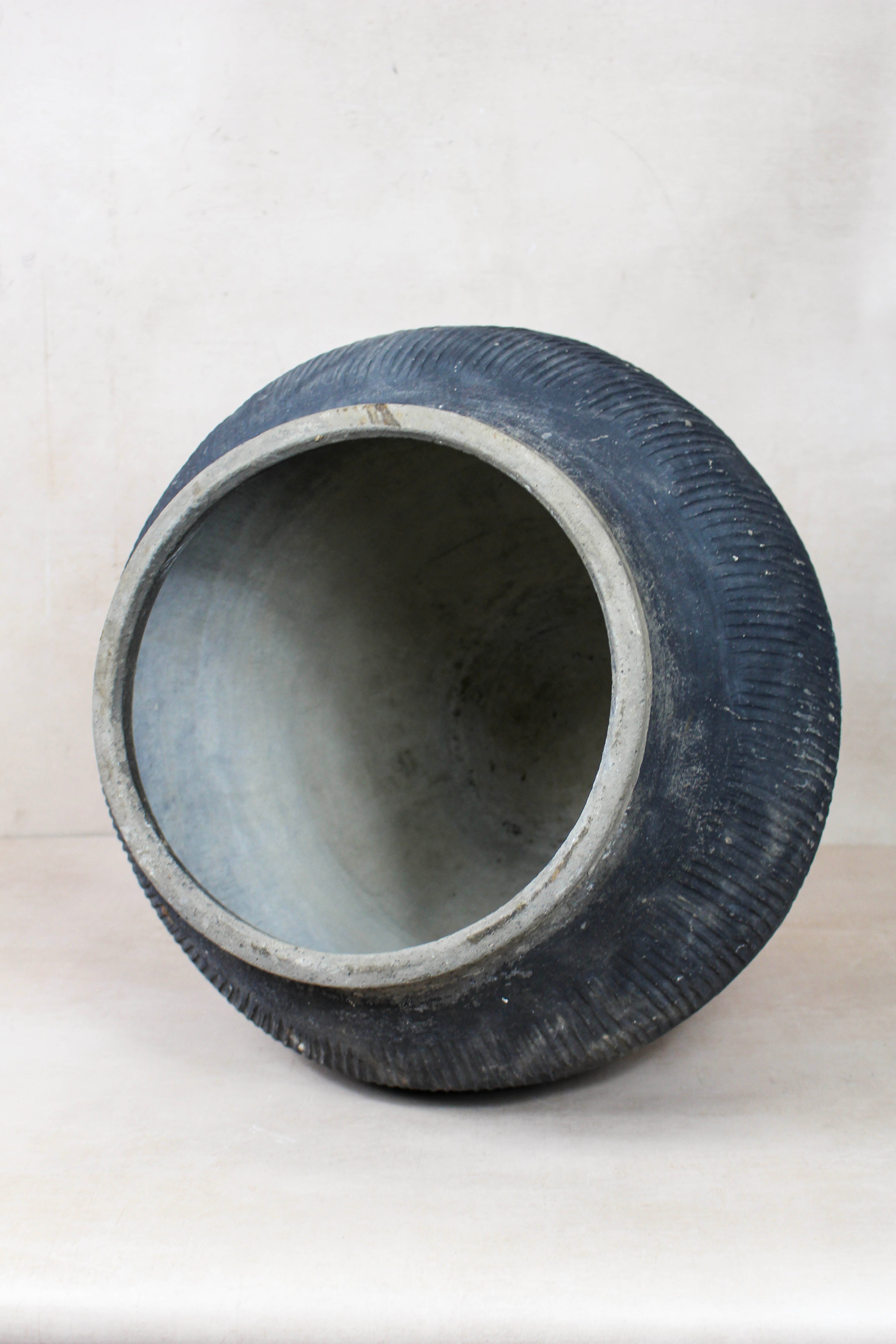 Vintage Textured Grey Pot - VT10