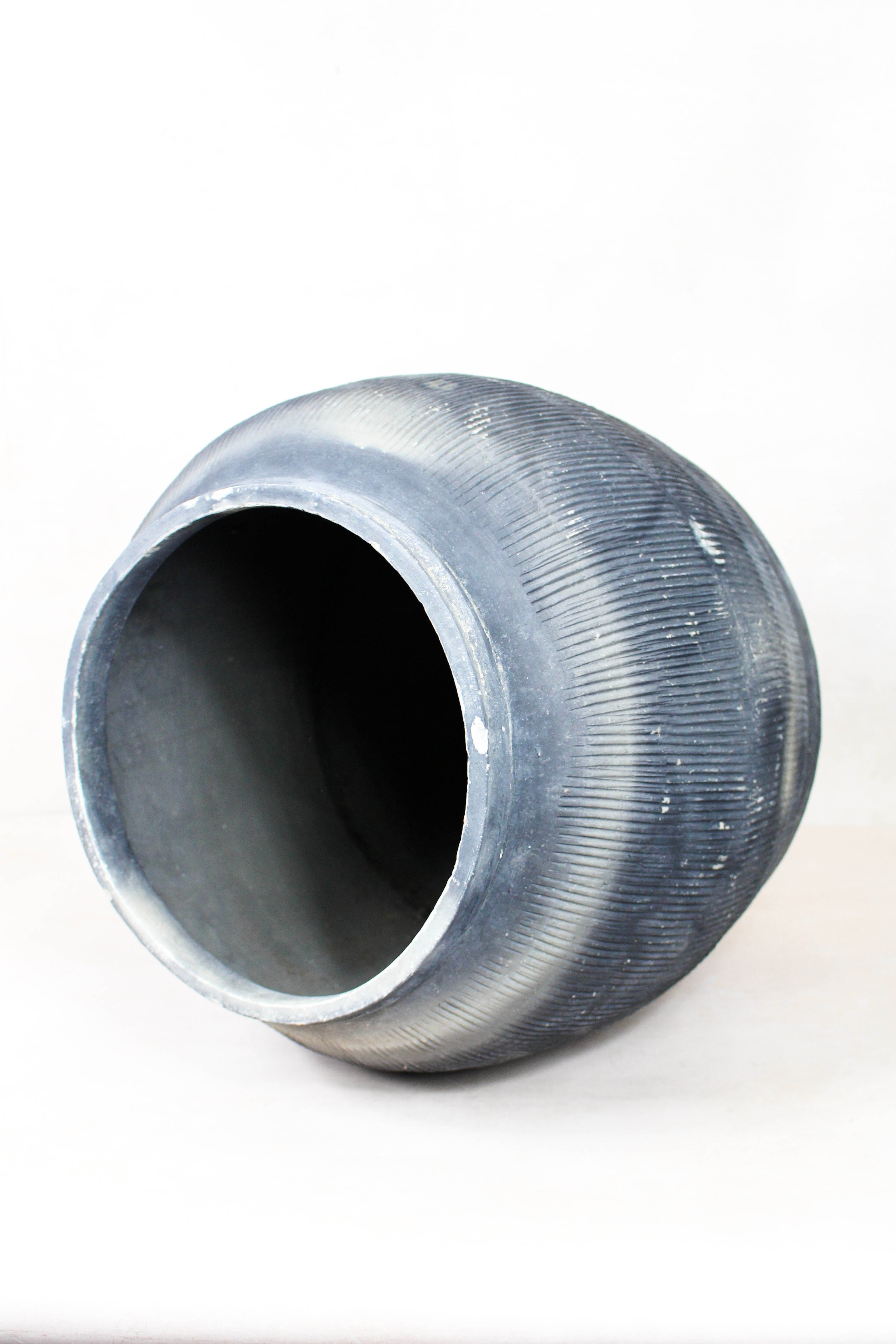 Vintage Textured Grey Pot - VT11