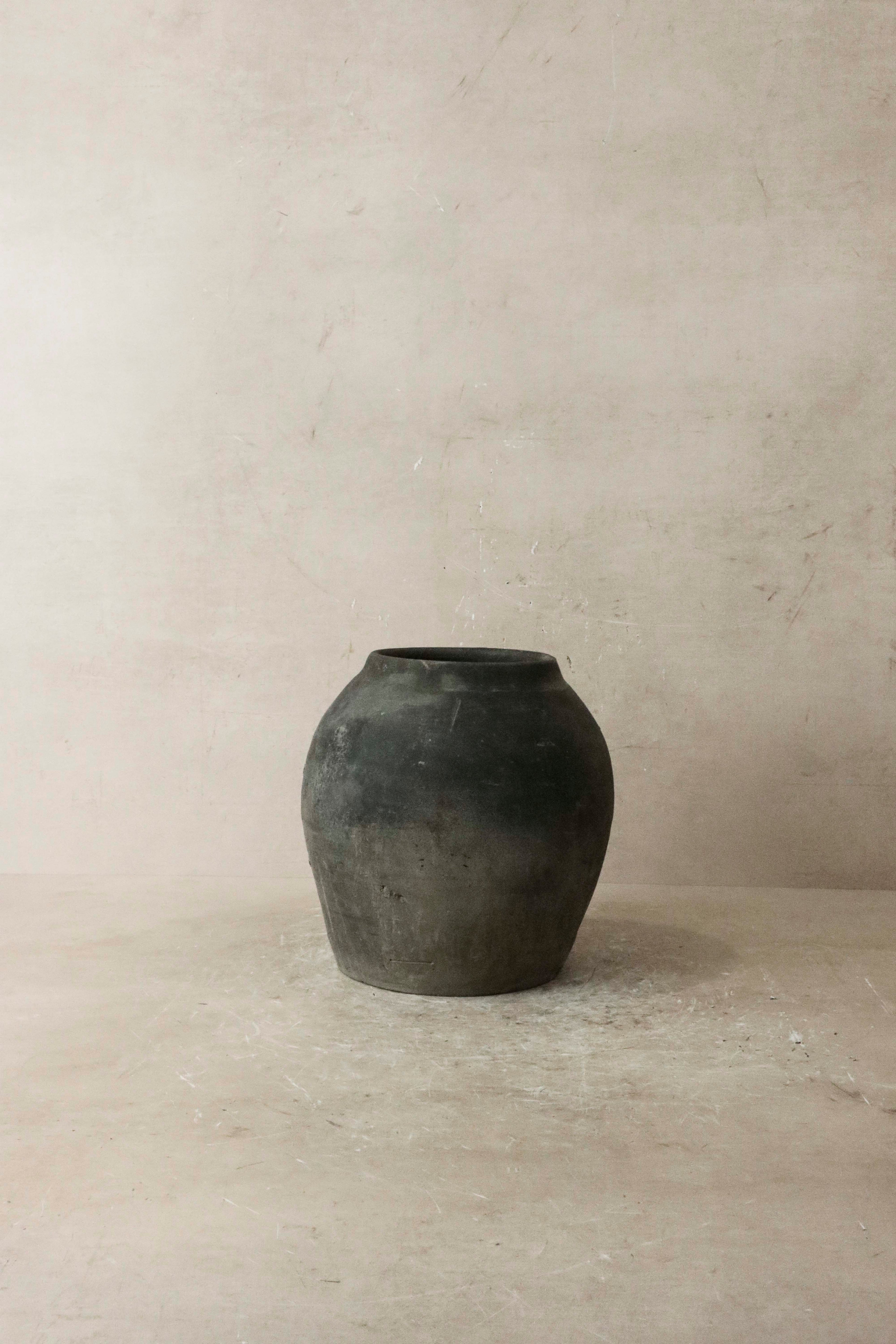 Vintage Dark Pot n° 42