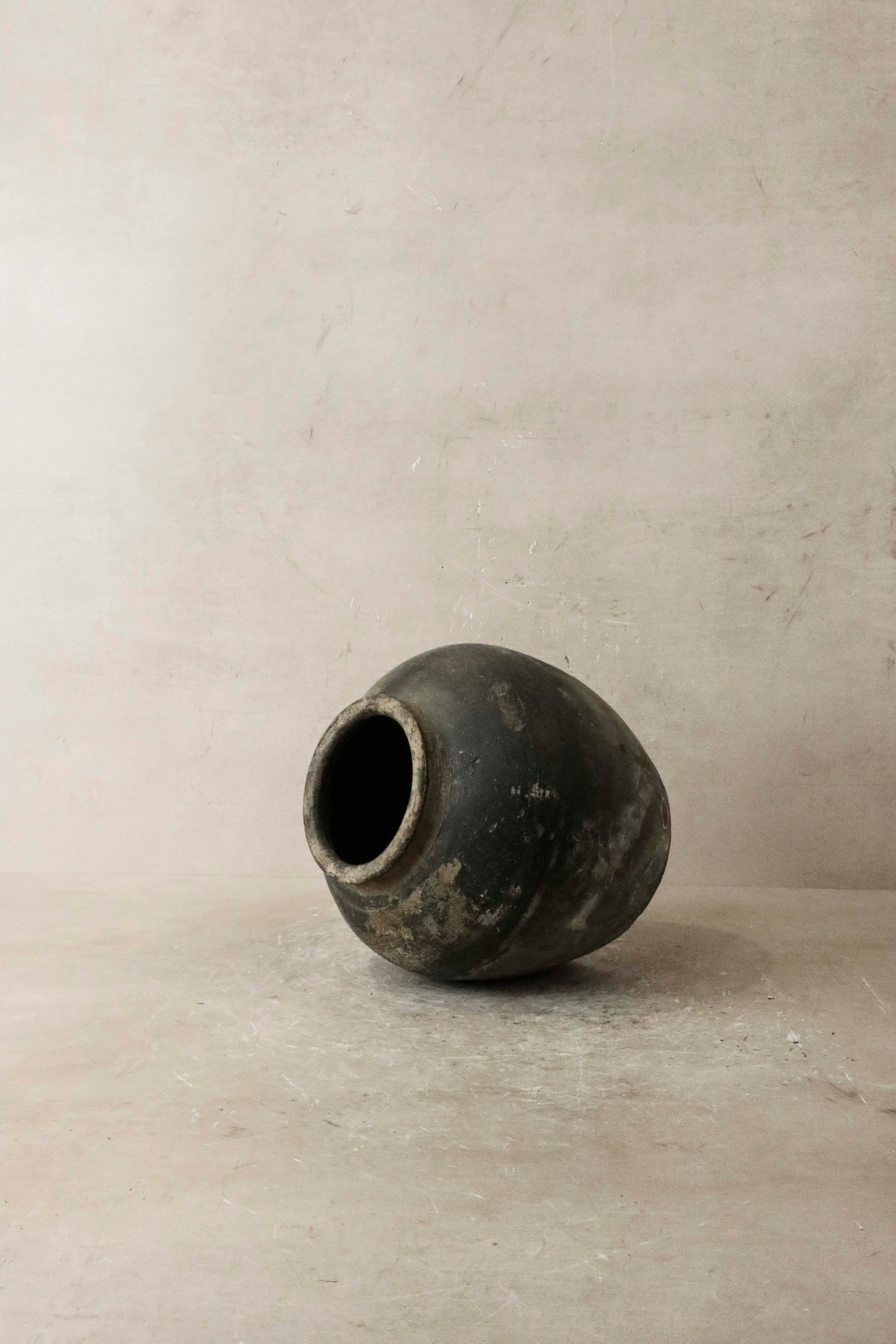 Vintage Dark Pot n° 43