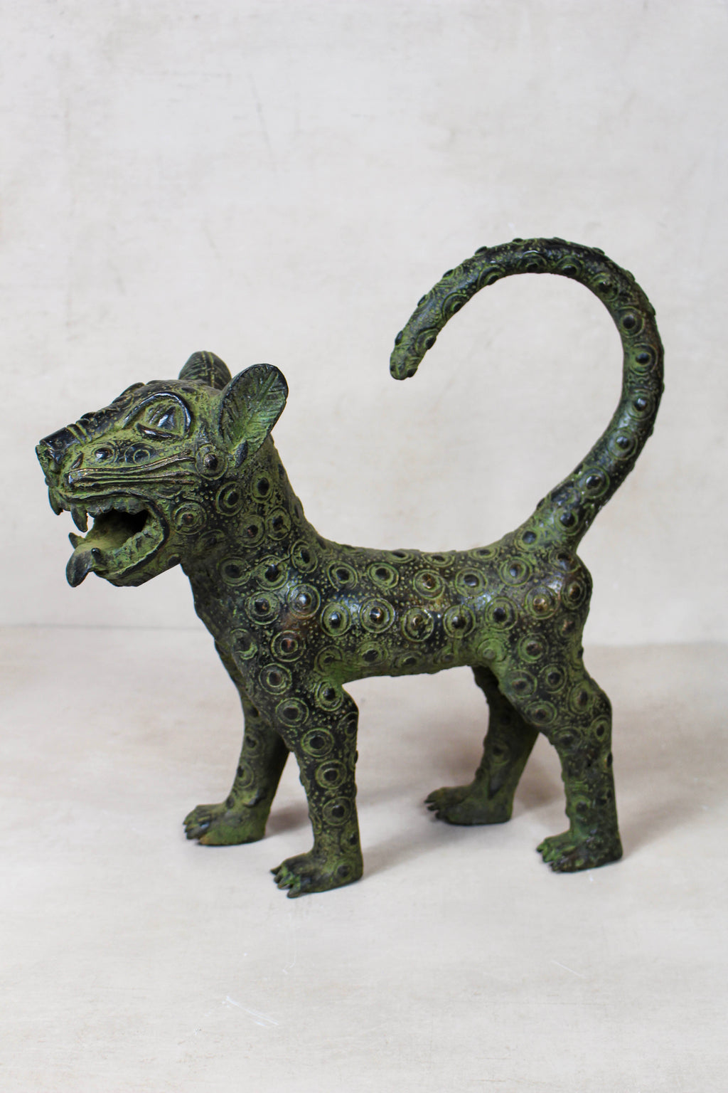 Benin Bronze Leopard sculpture - Large 107.1