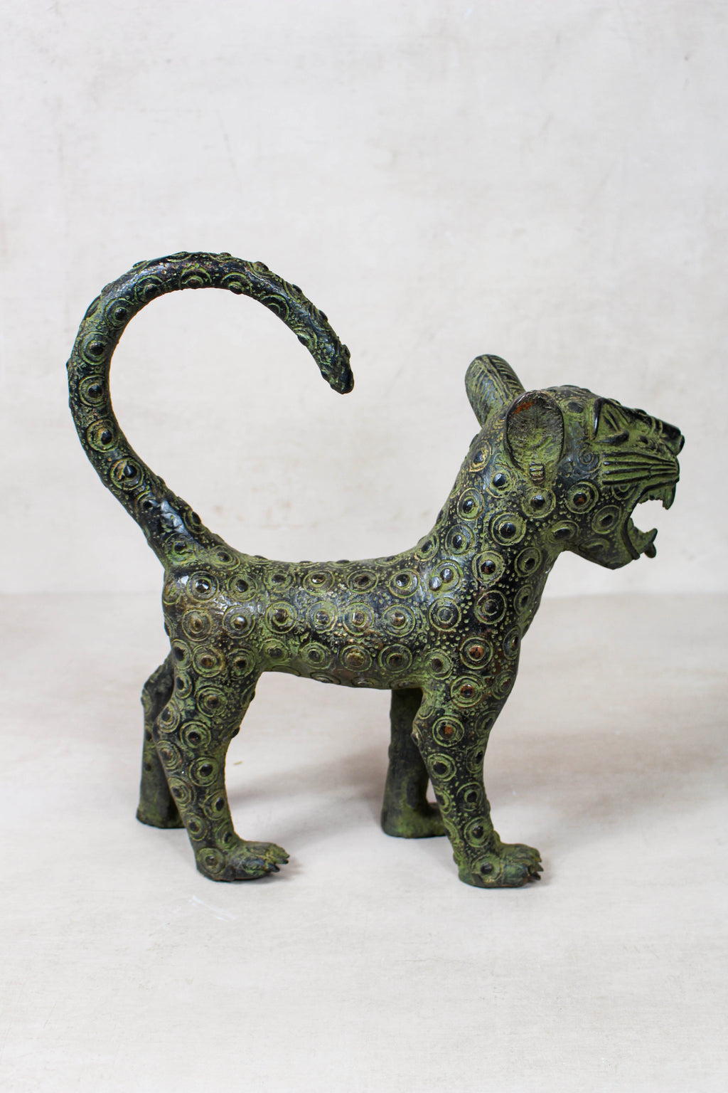 Benin Bronze Leopard sculpture - Large 107.1