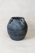 Vintage Lion Ears Dark Pot - DE.19