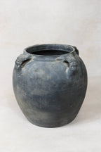 Vintage Lion Ears Dark Pot - DE.23