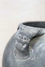 Vintage Lion Ears Dark Pot - DE.24