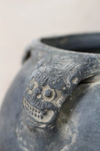 Vintage Lion Ears Dark Pot - DE.25
