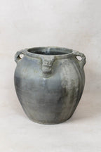 Vintage Lion Ears Dark Pot - DE.26