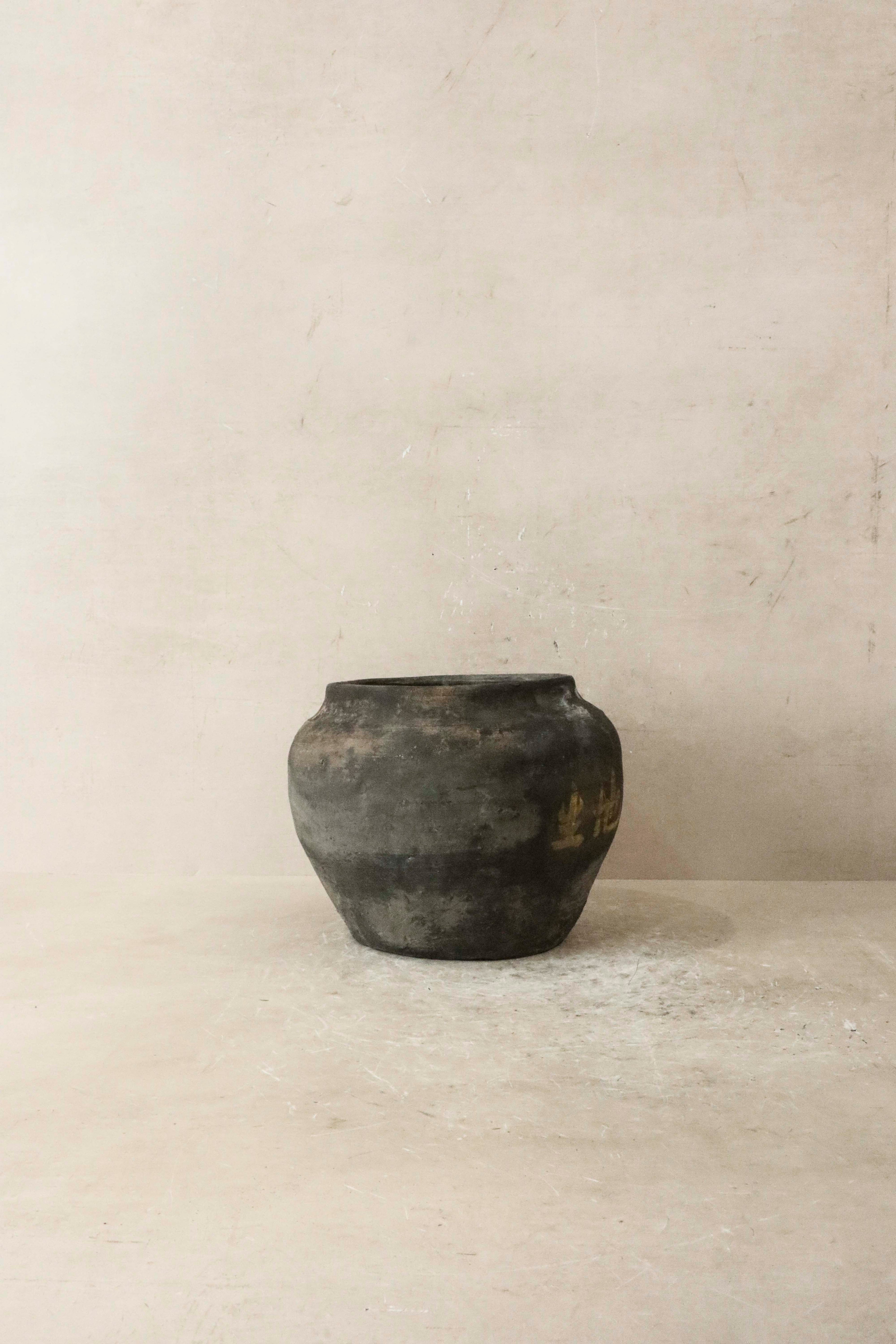 Vintage Dark Pot n° 46