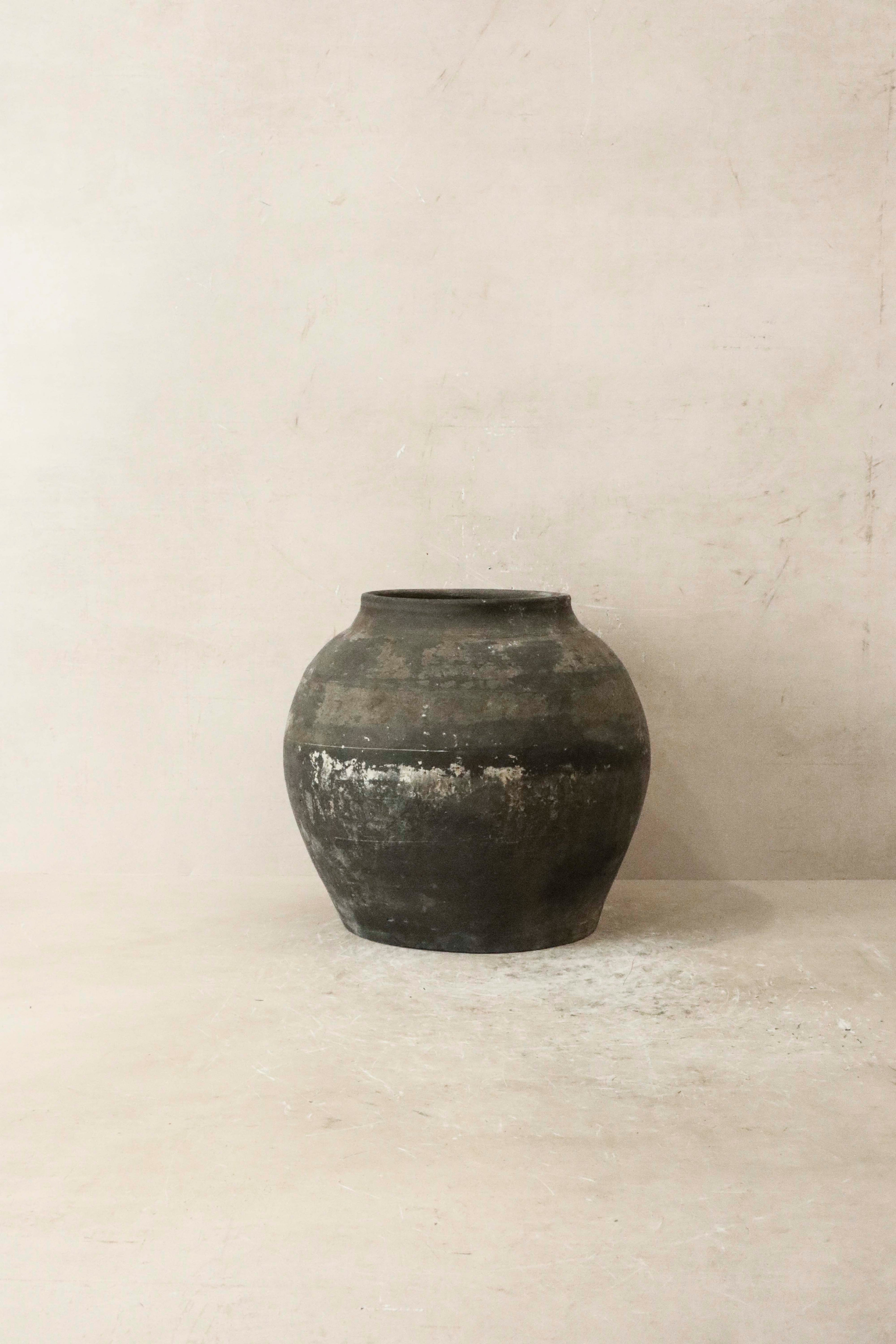 Vintage Dark Pot n° 47