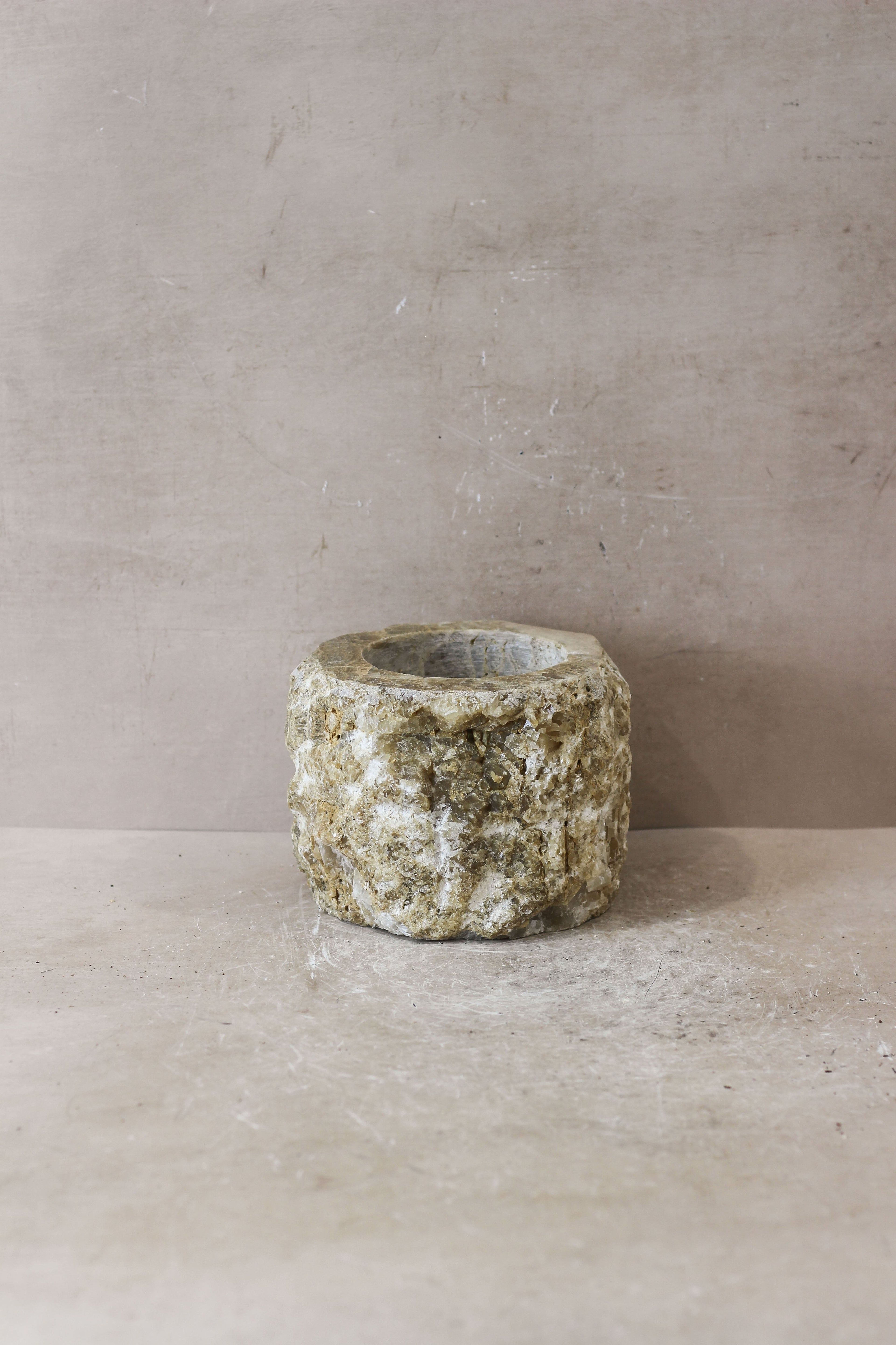 Rough Cut Onyx Candleholder XL 14.3