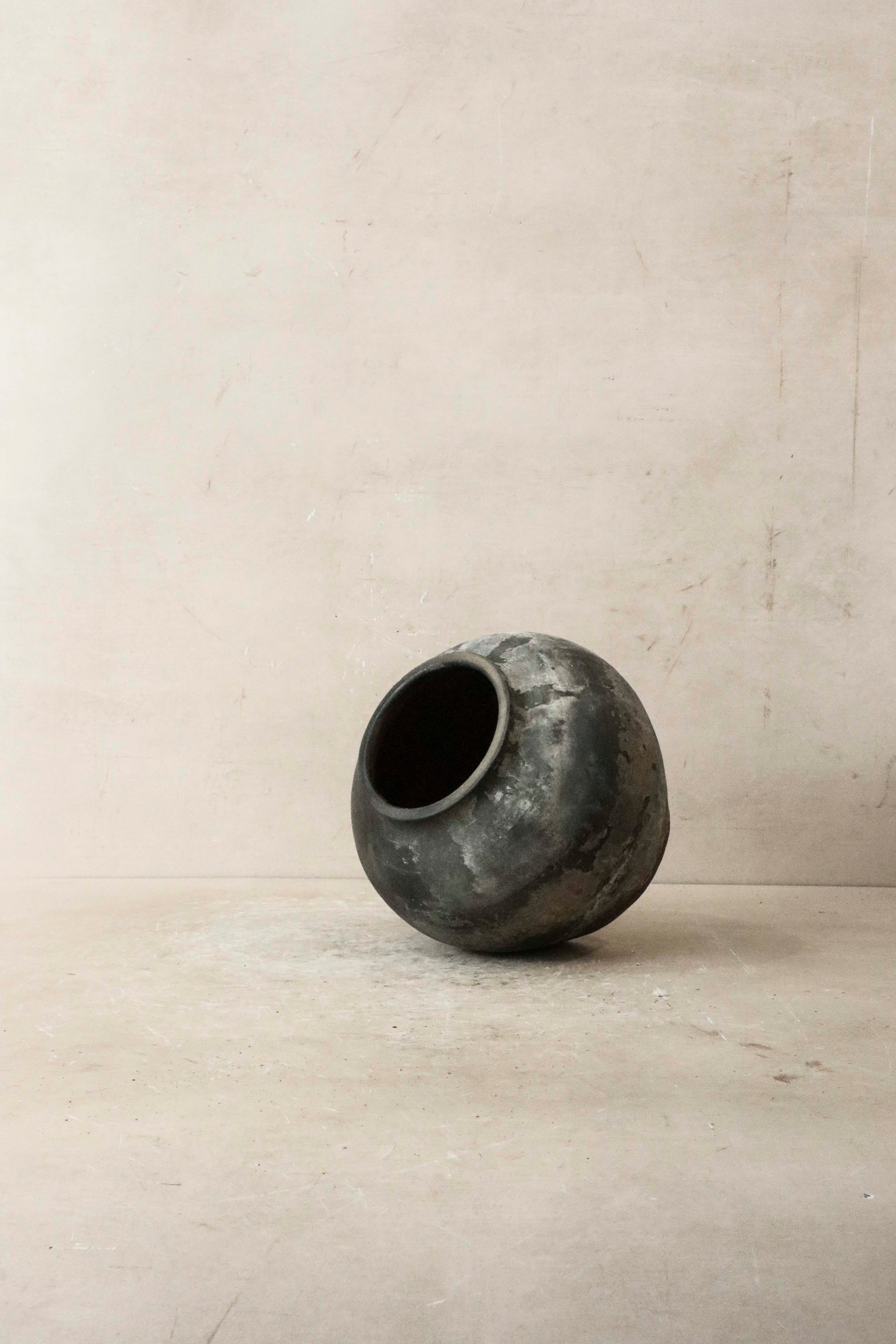 Vintage Dark Pot n° 48