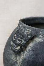 Vintage Lion Ears Dark Pot - DE.28