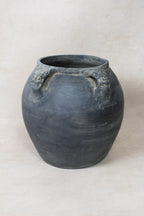 Vintage Lion Ears Dark Pot - DE.29