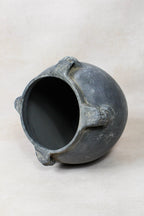 Vintage Lion Ears Dark Pot - DE.30