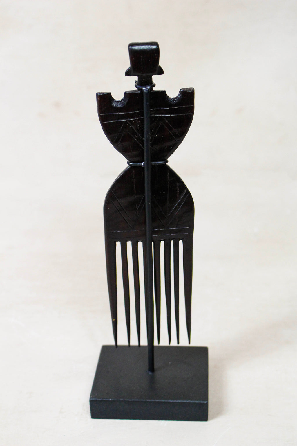 West African Carved Comb 240.3