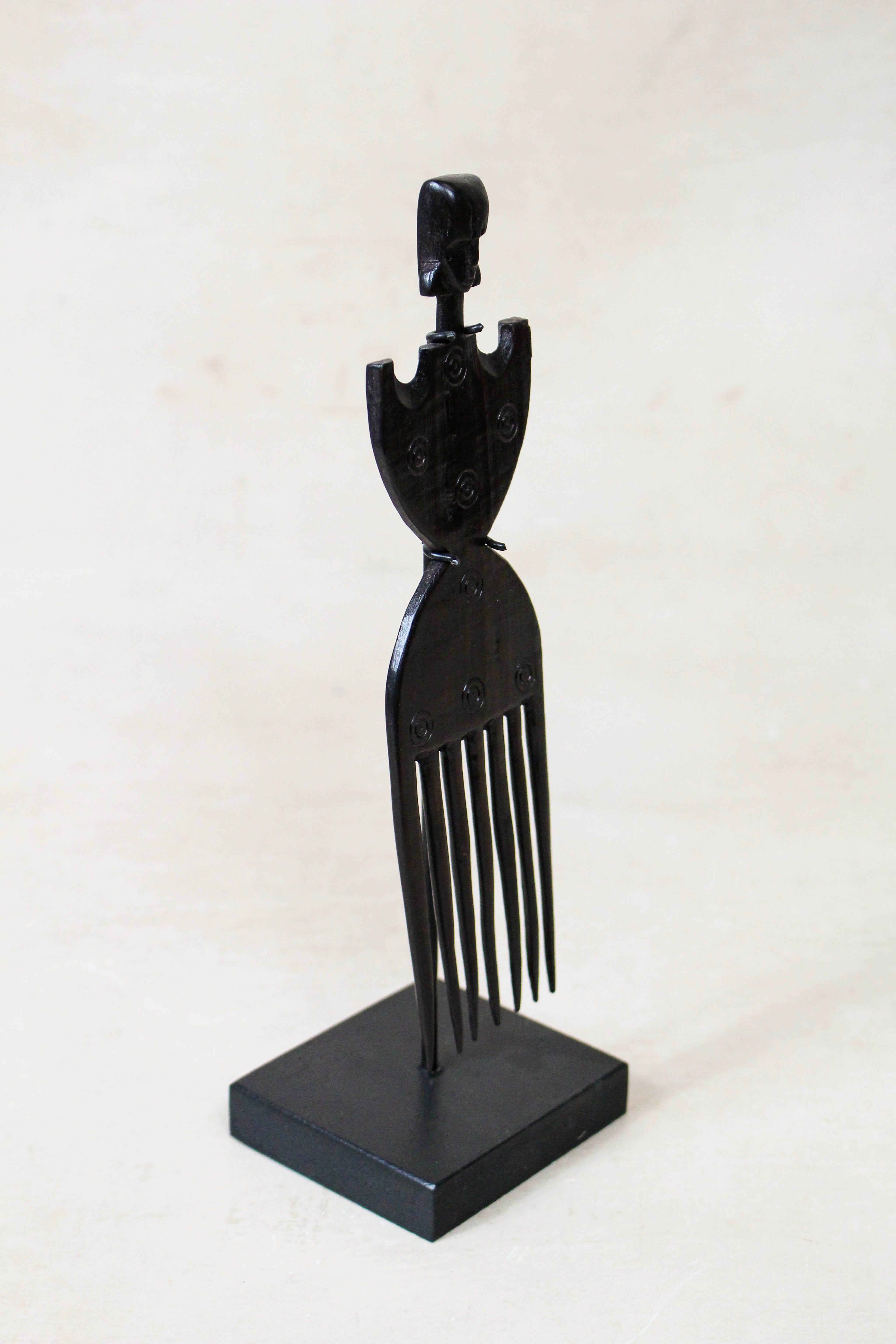 West African Carved Comb 240.4