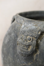 Vintage Lion Ears Dark Pot - DE.33