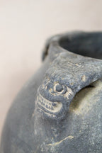 Vintage Lion Ears Dark Pot - DE.34