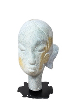 Stone head sculpture by Rizimu Chiwawa Zimbabwe 30.4
