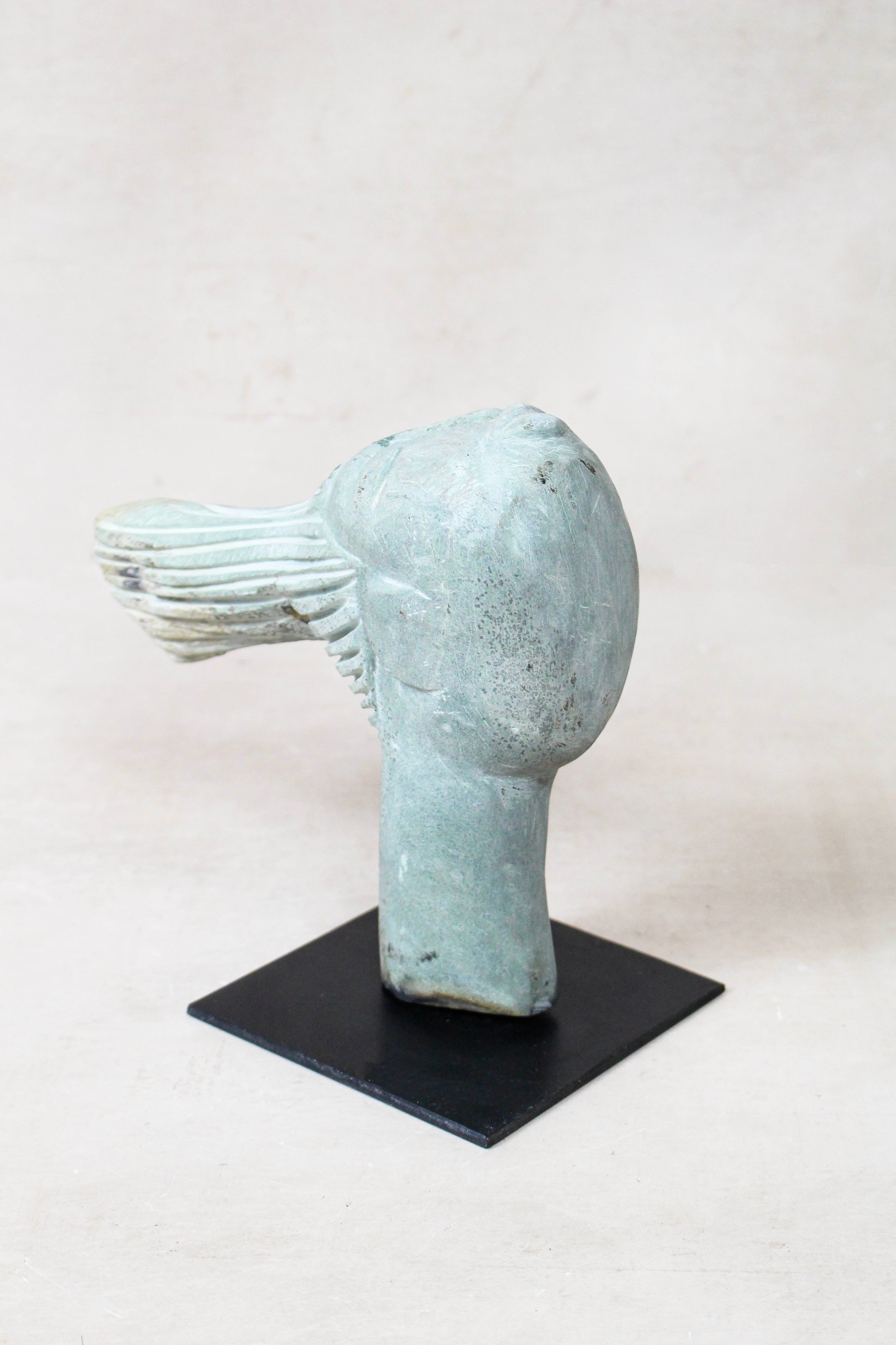 Stone head sculpture by Rizimu Chiwawa Zimbabwe 30.5