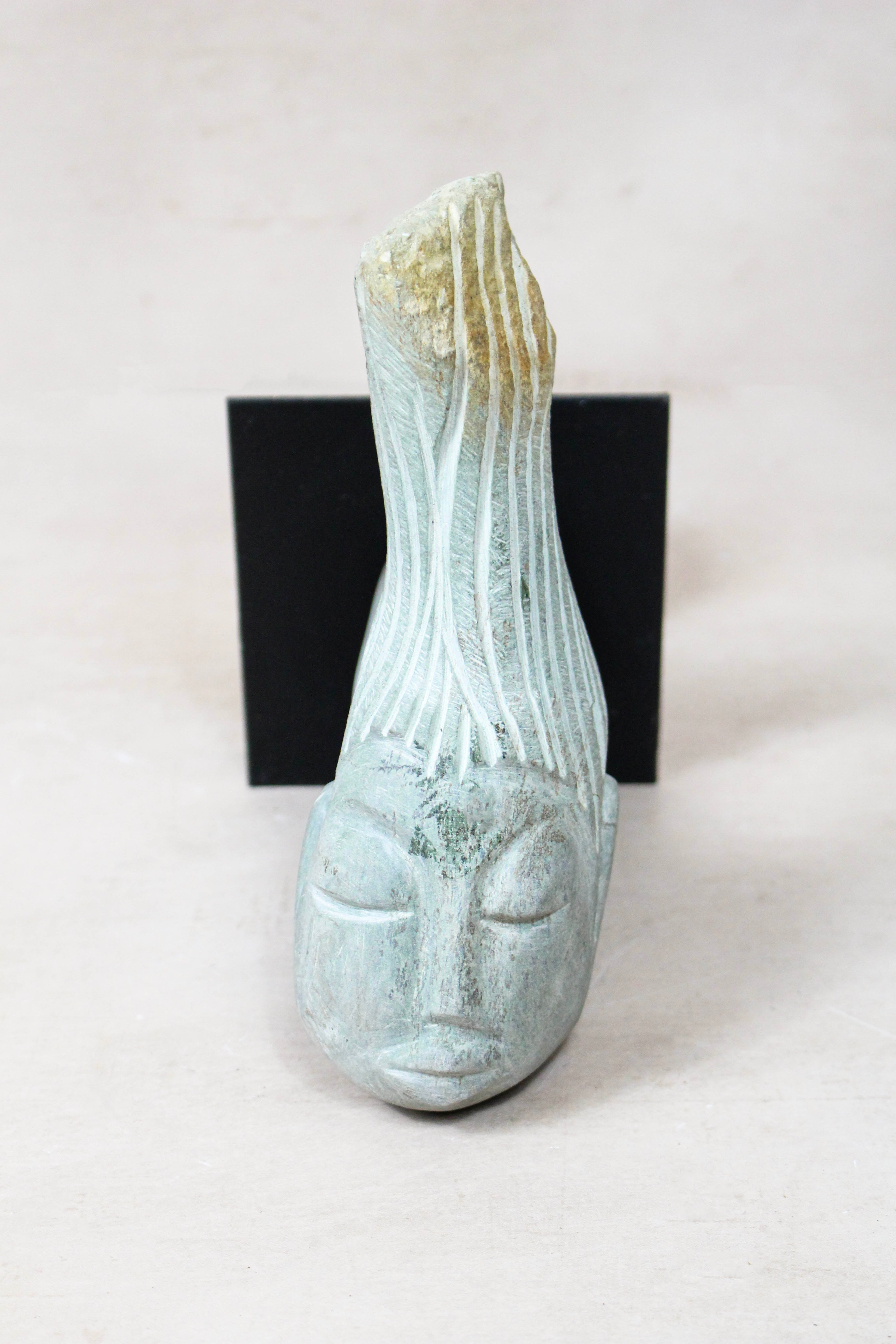 Stone head sculpture by Rizimu Chiwawa Zimbabwe 30.5
