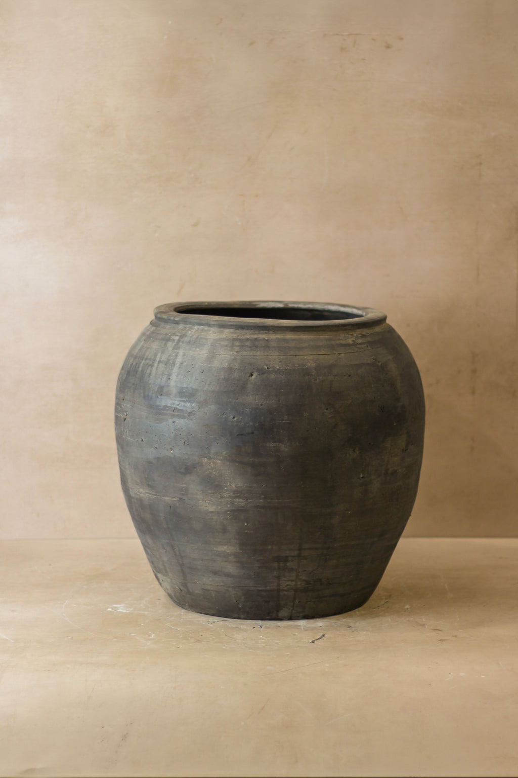 Vintage Dark Pot - No 54