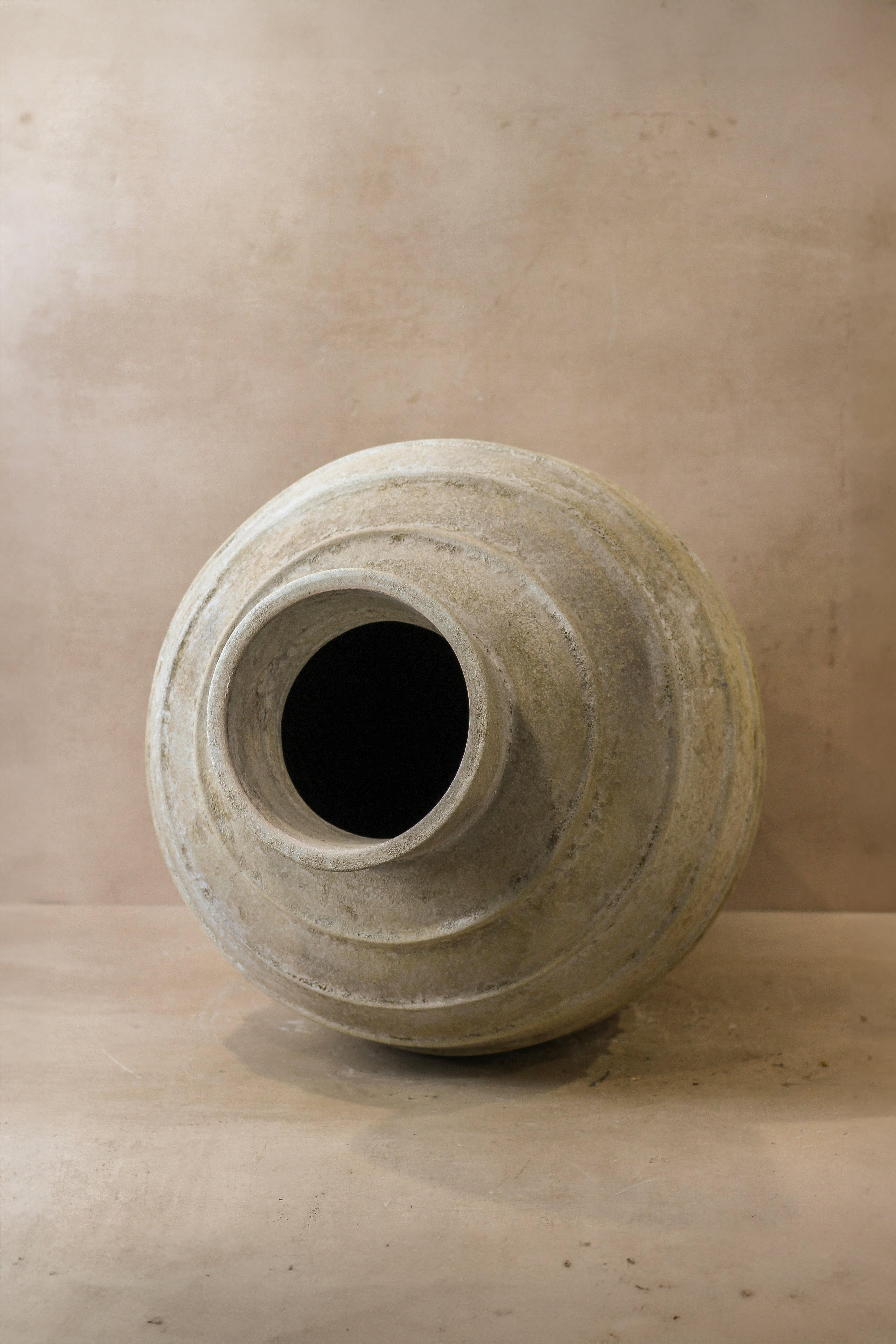Rustic Off White Indonesian Pot No 22