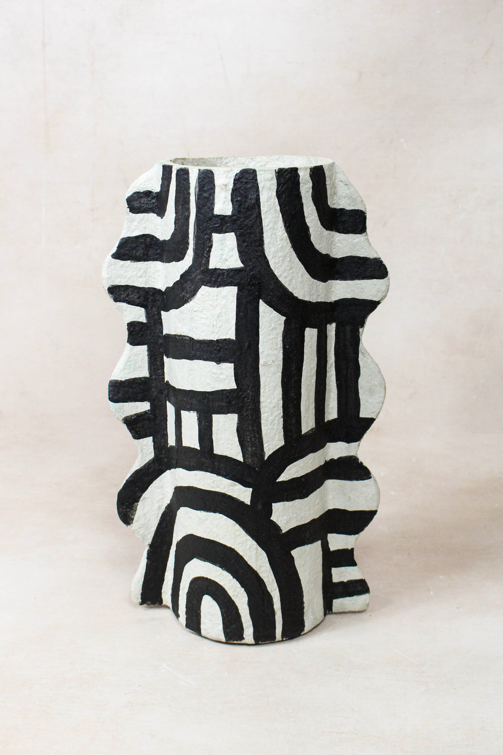 Ligagasi Paper Mache Vase Nº 53