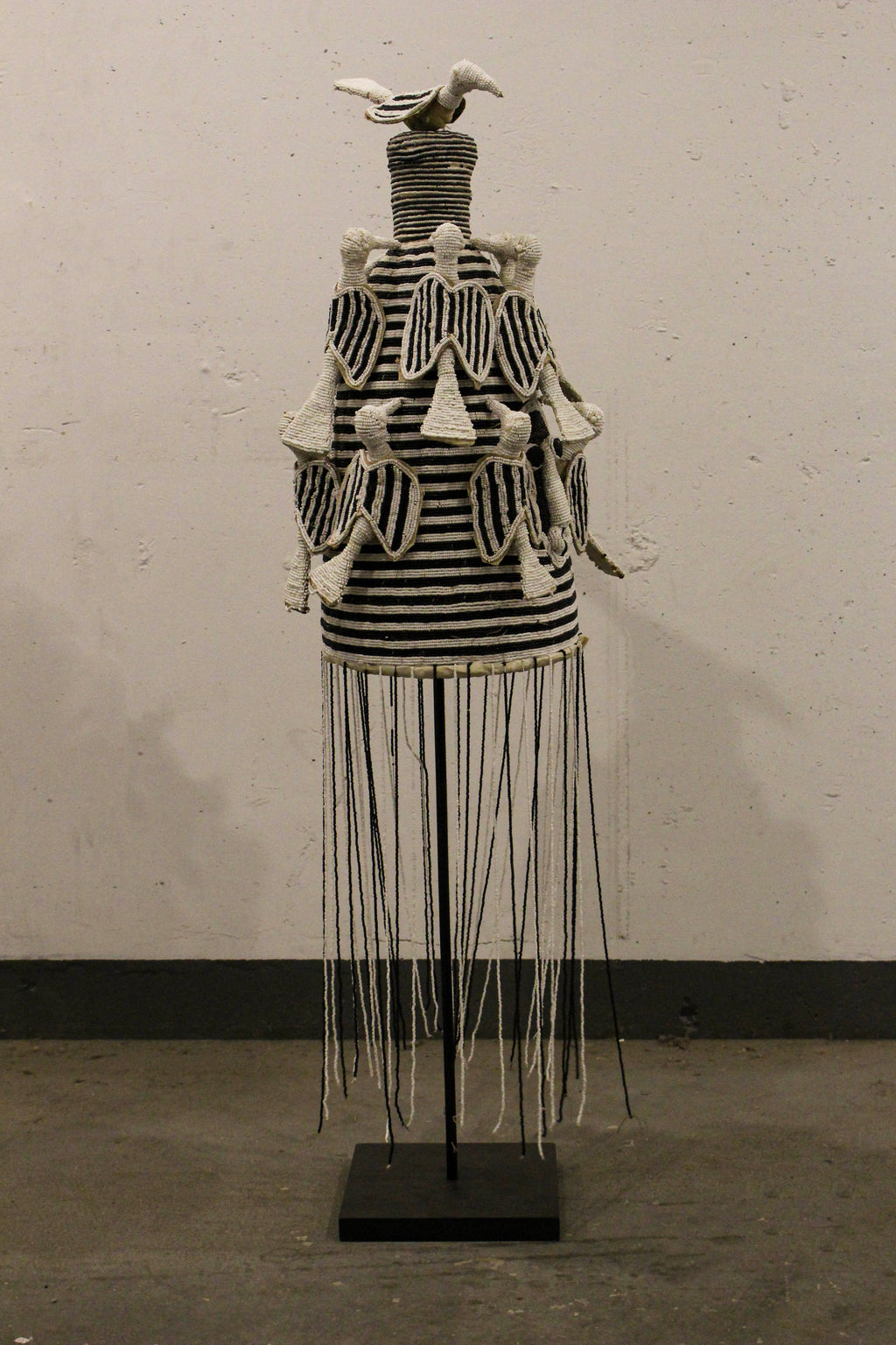 Yoruba Royal Crown Black & White - 15.3