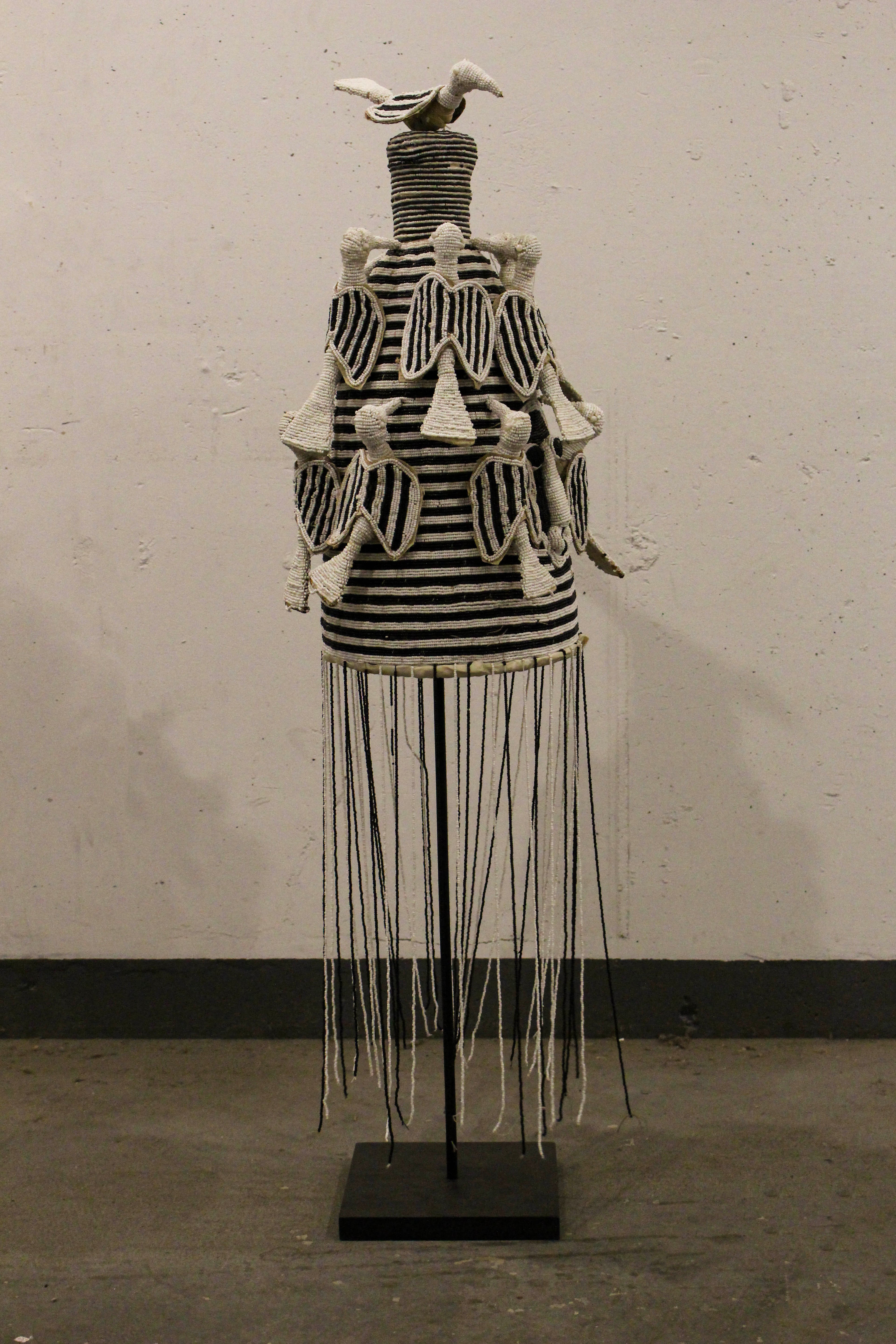 Yoruba Royal Crown Black & White - 15.3