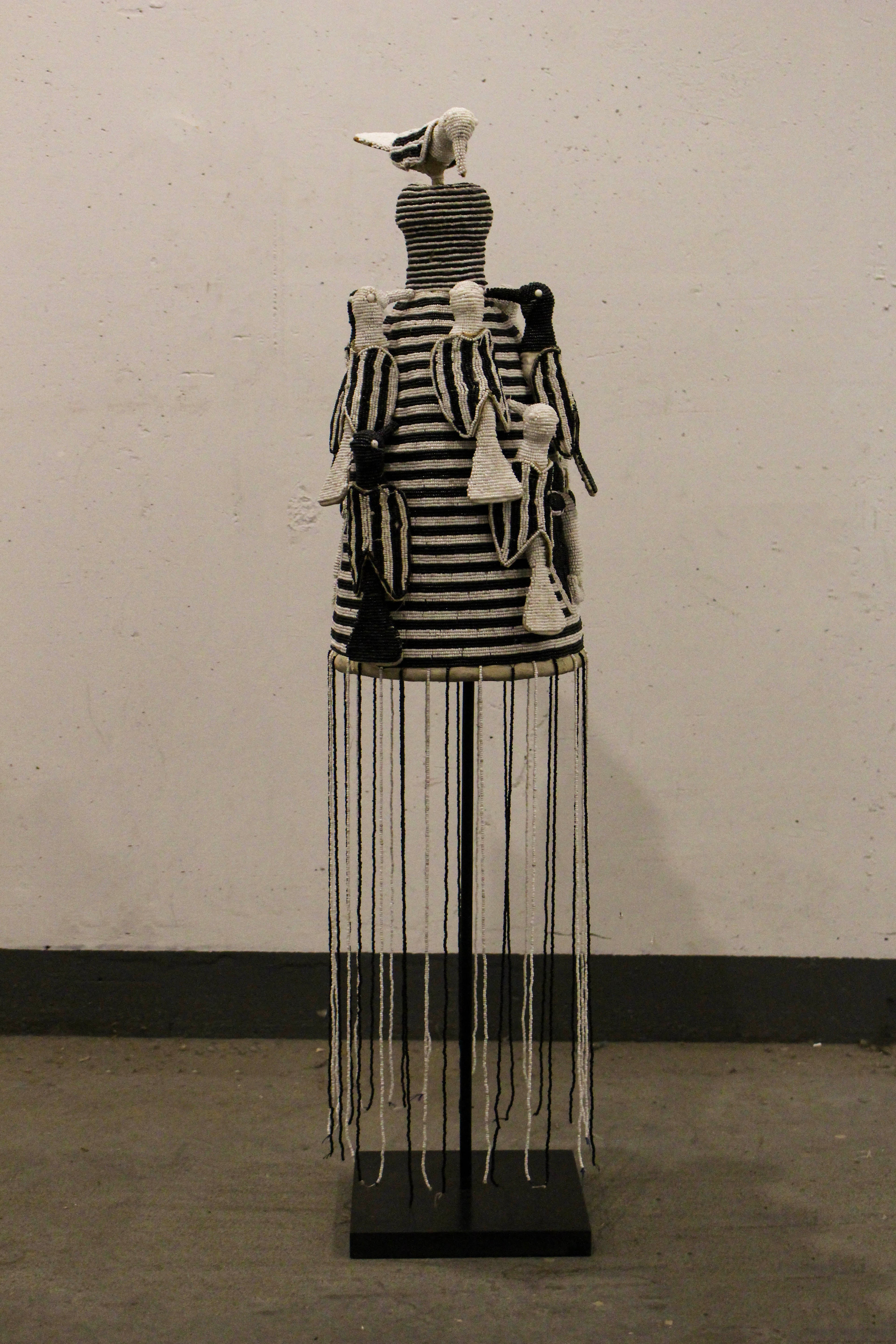Yoruba Royal Crown Black & White - 15.5