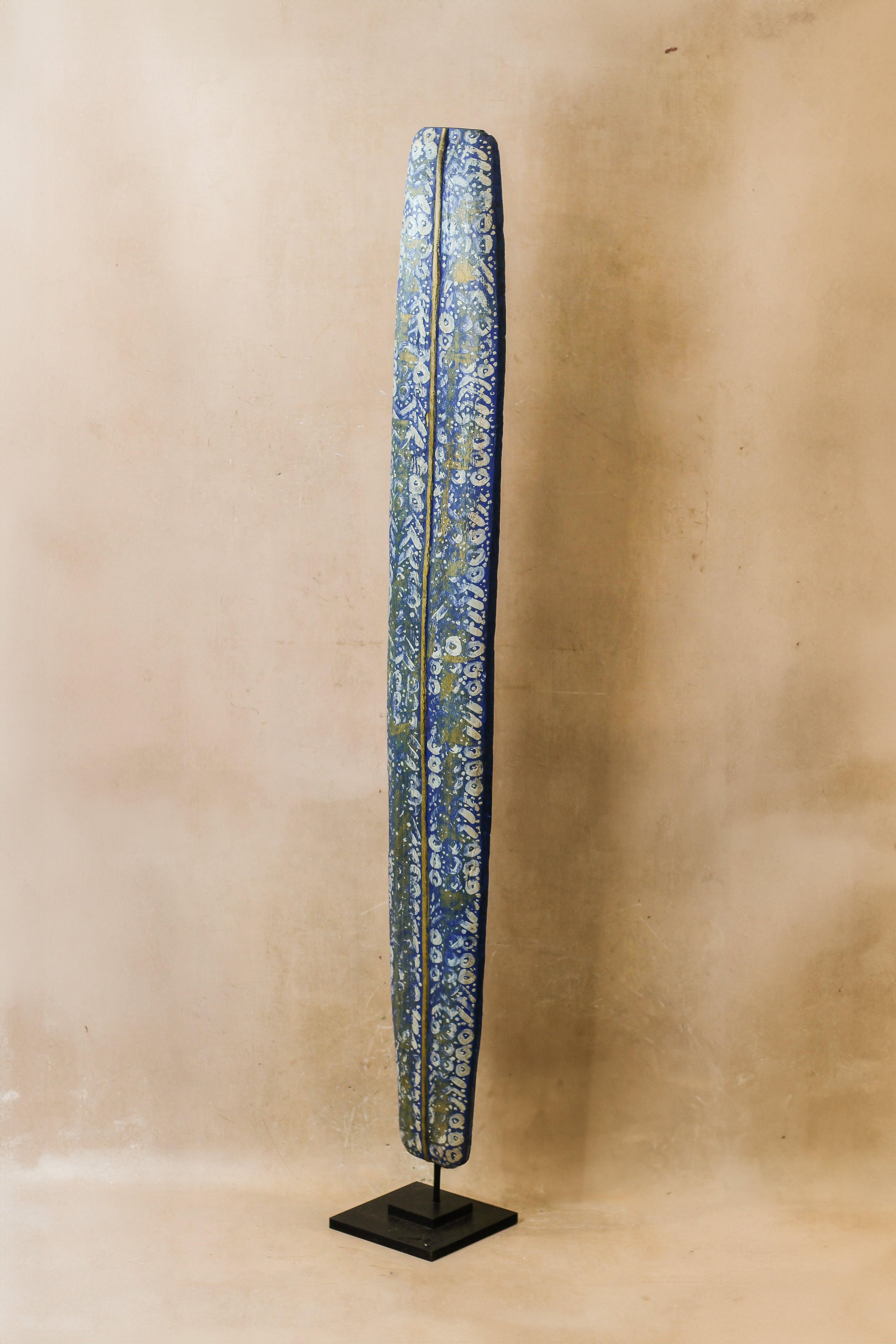 Cameroon Painted Shield XL - 81.2