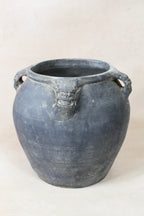 Vintage Lion Ears Dark Pot - DE.38