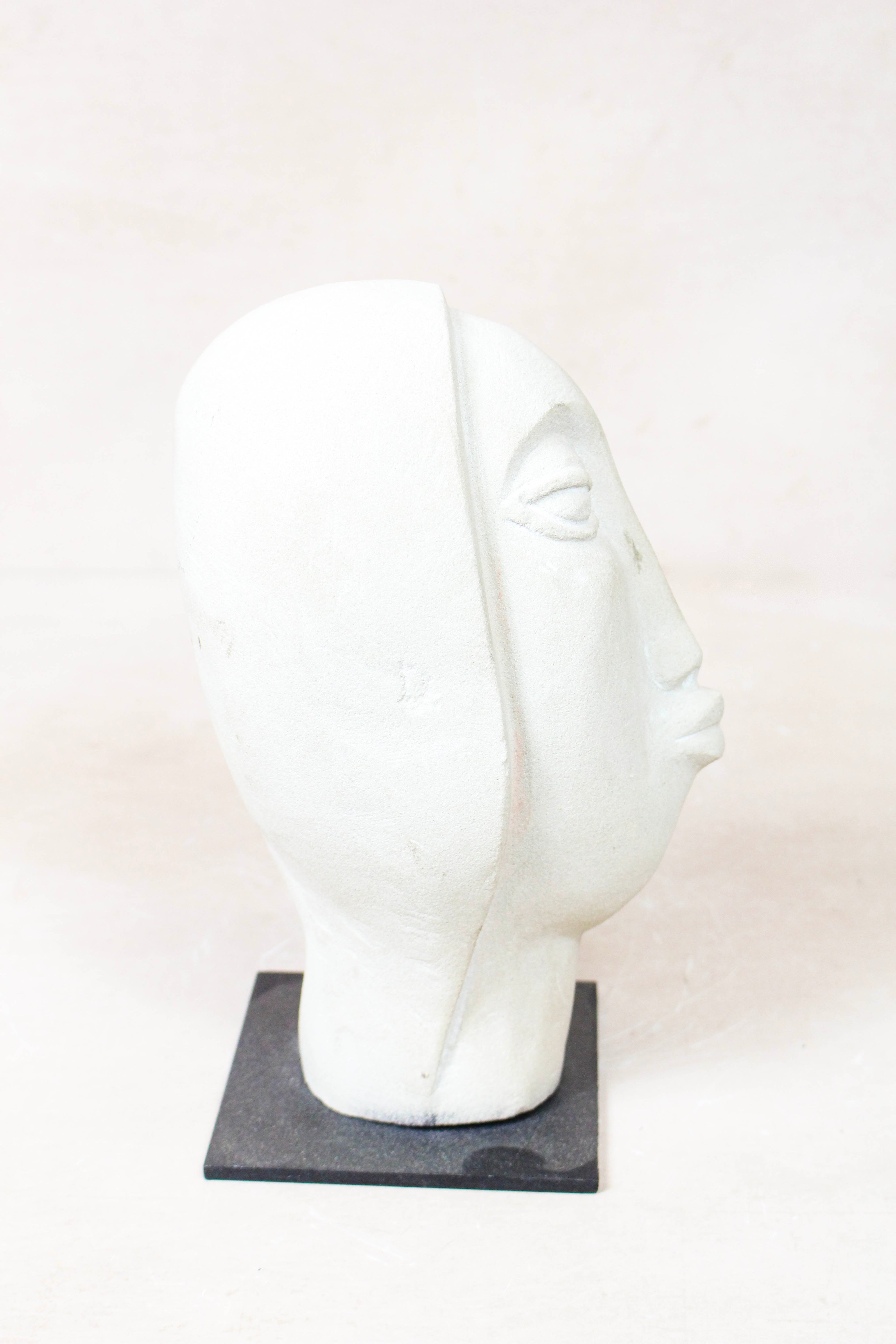 Stone head sculpture by Rizimu Chiwawa Zimbabwe 57.1