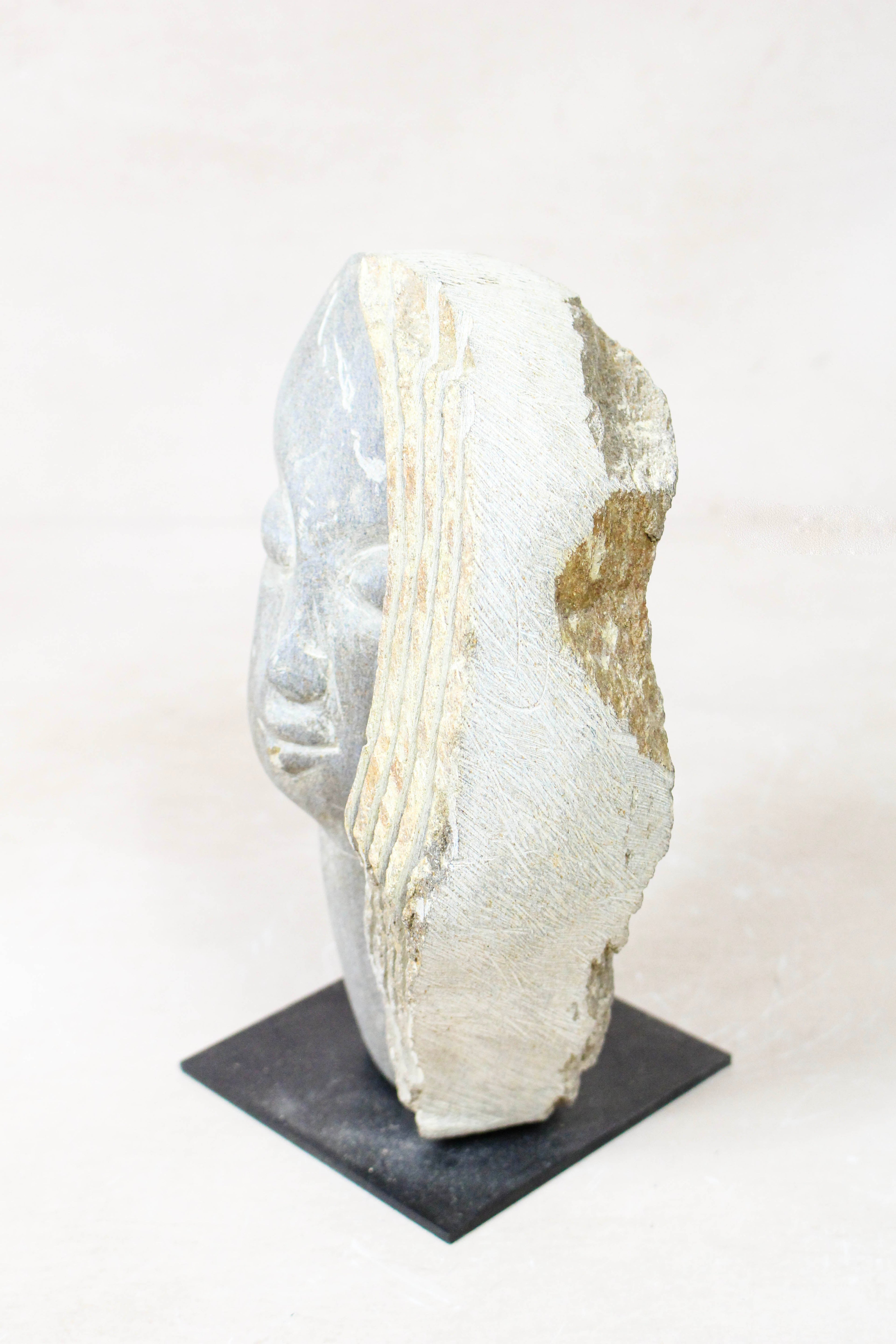 Stone head sculpture by Rizimu Chiwawa Zimbabwe 3003