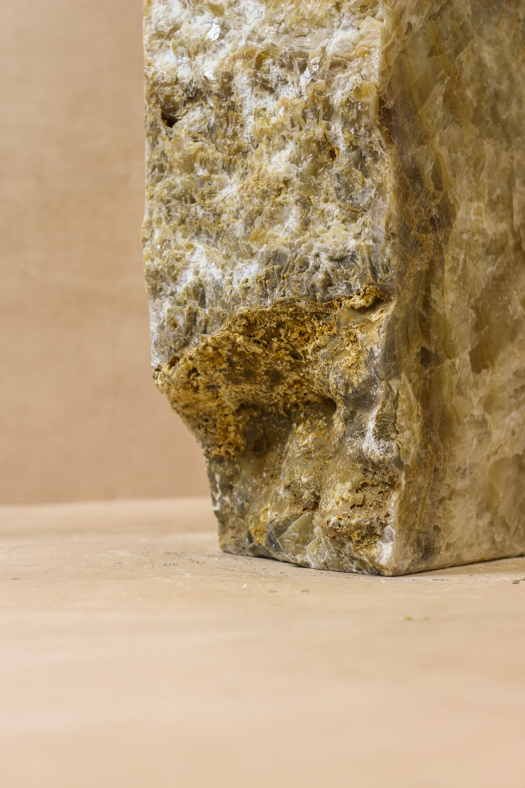 Onyx Side Table Pedestal Raw - Solid - No 1