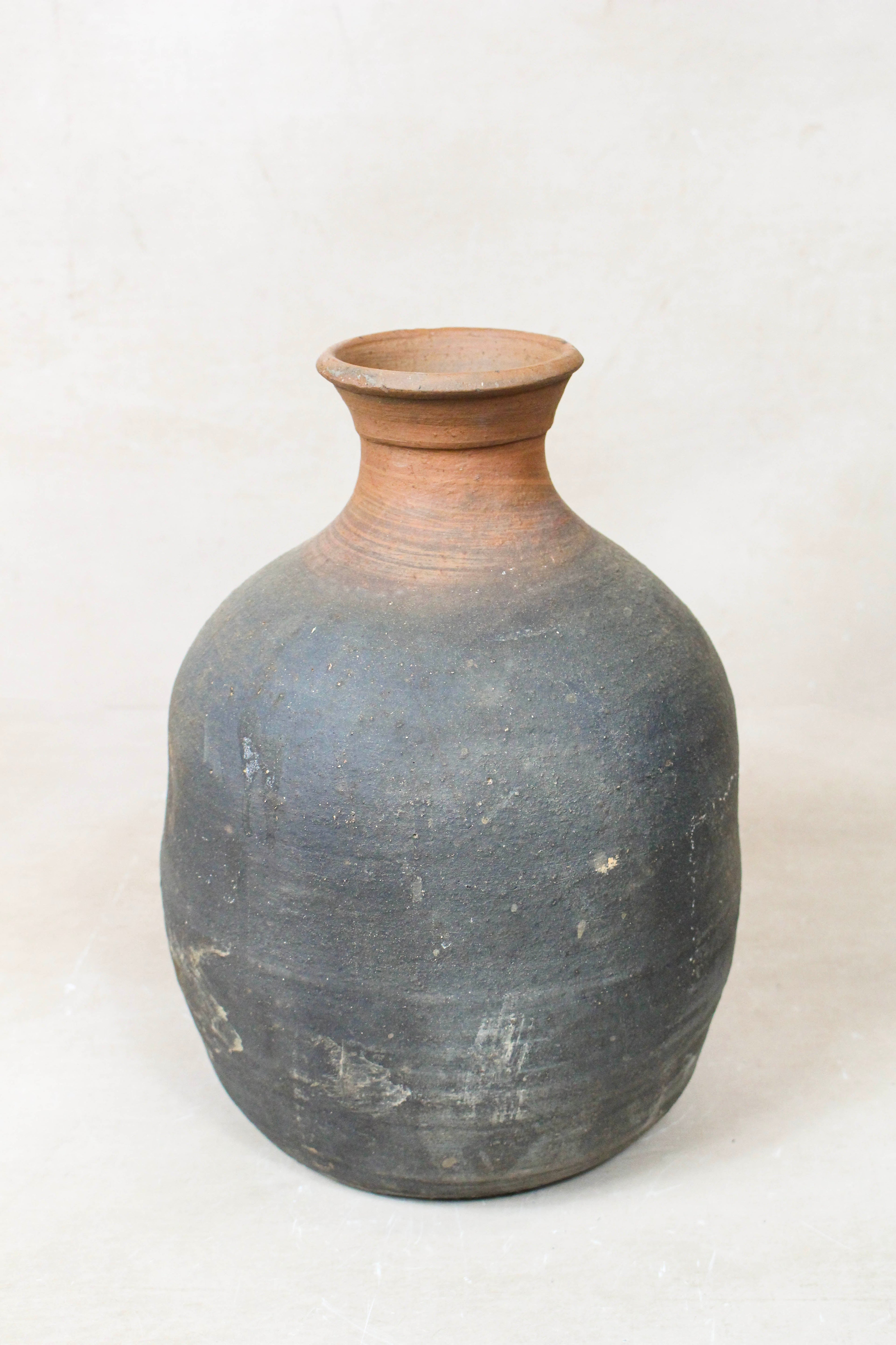 Antique Asian Rice Wine Vase n° 35