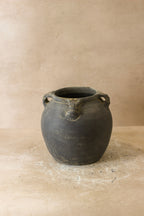 Vintage Lion Ears Dark Pot - De4.7