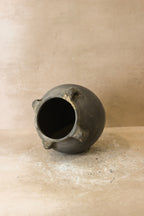 Vintage Lion Ears Dark Pot - De4.7