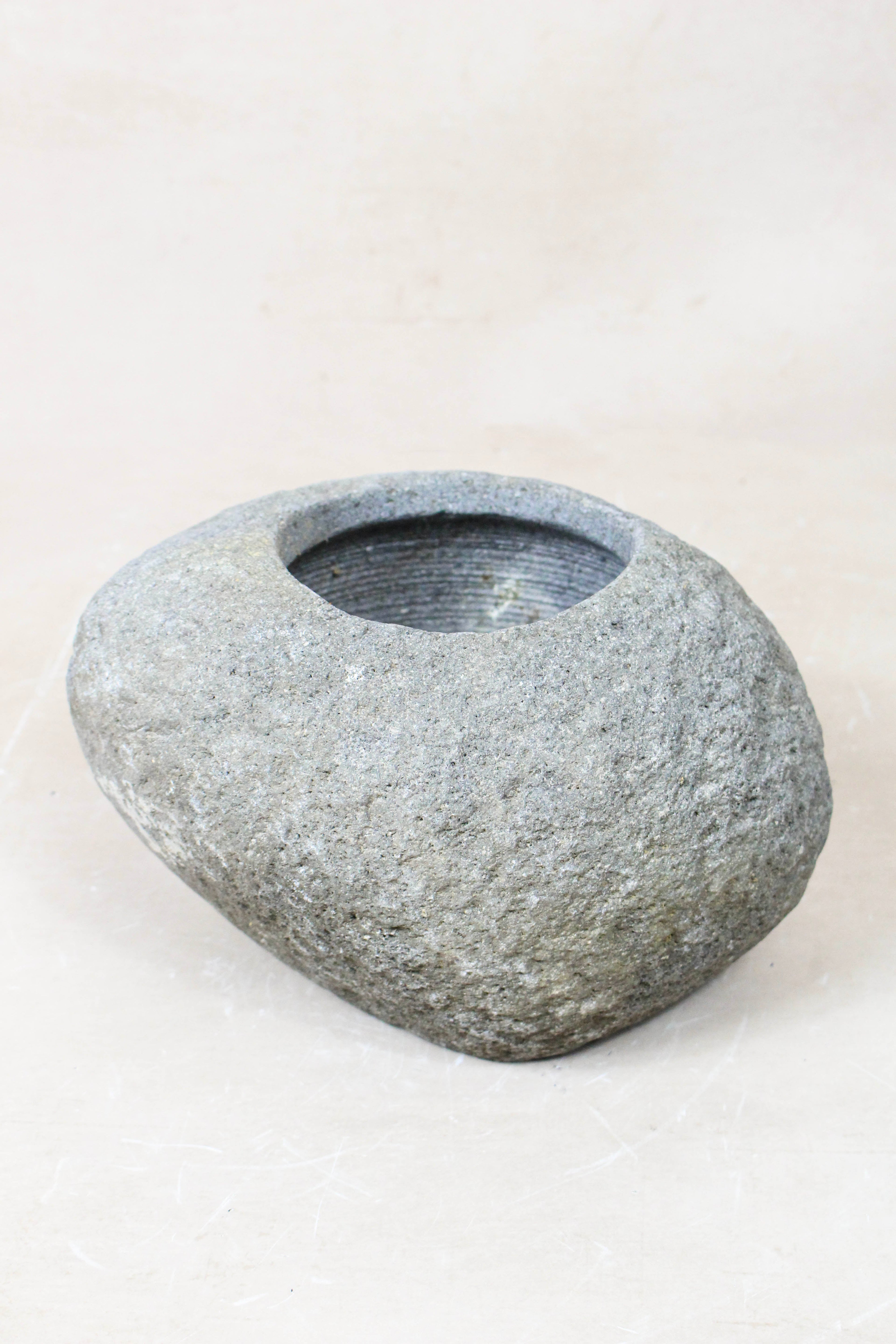 River Stone Planter Pot 22.6