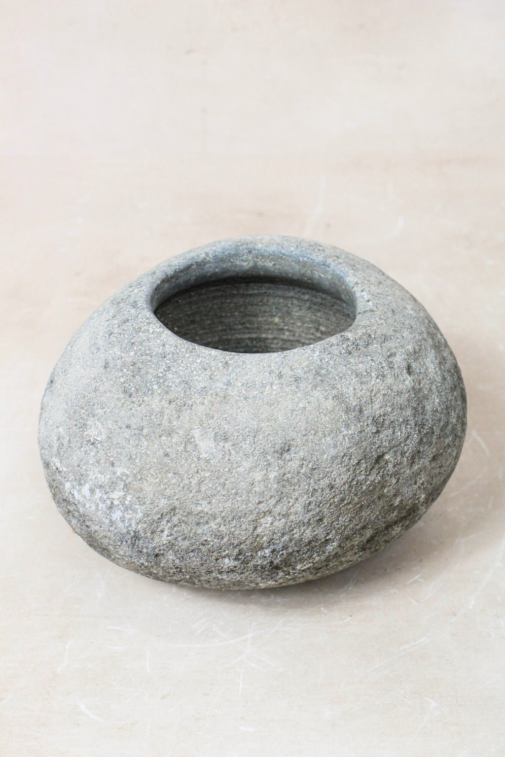 River Stone Planter Pot 22.11