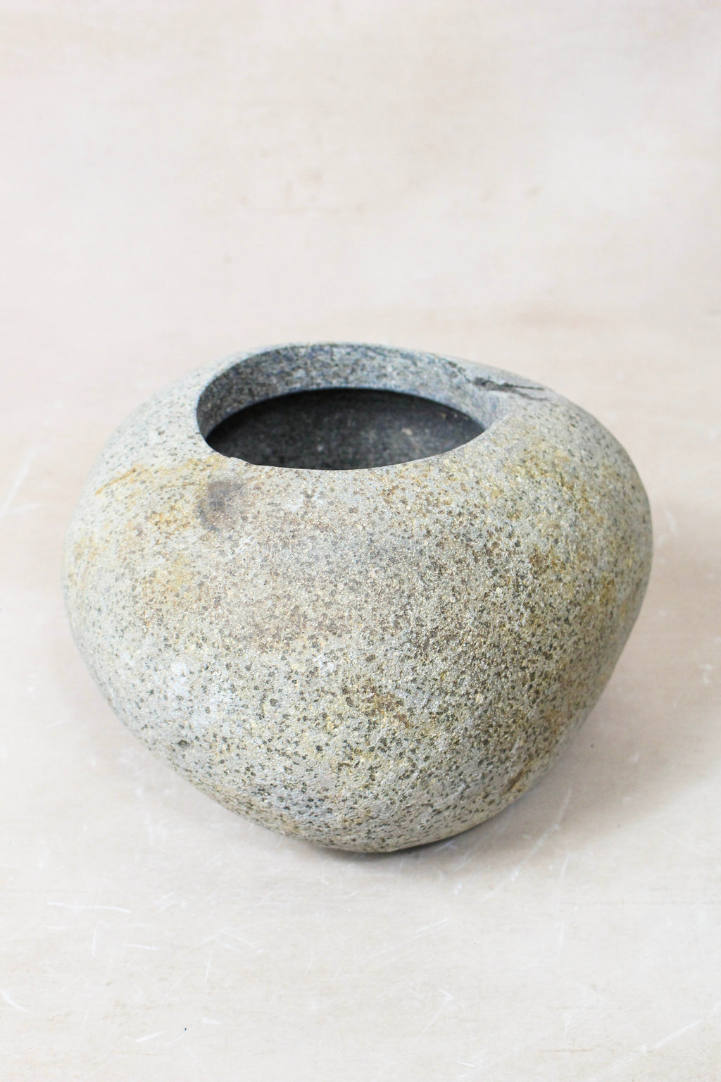 River Stone Planter Pot 22.15